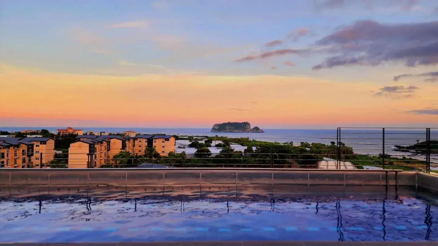 Pool view, Swimming Pool in GLADSHEIM HOTEL