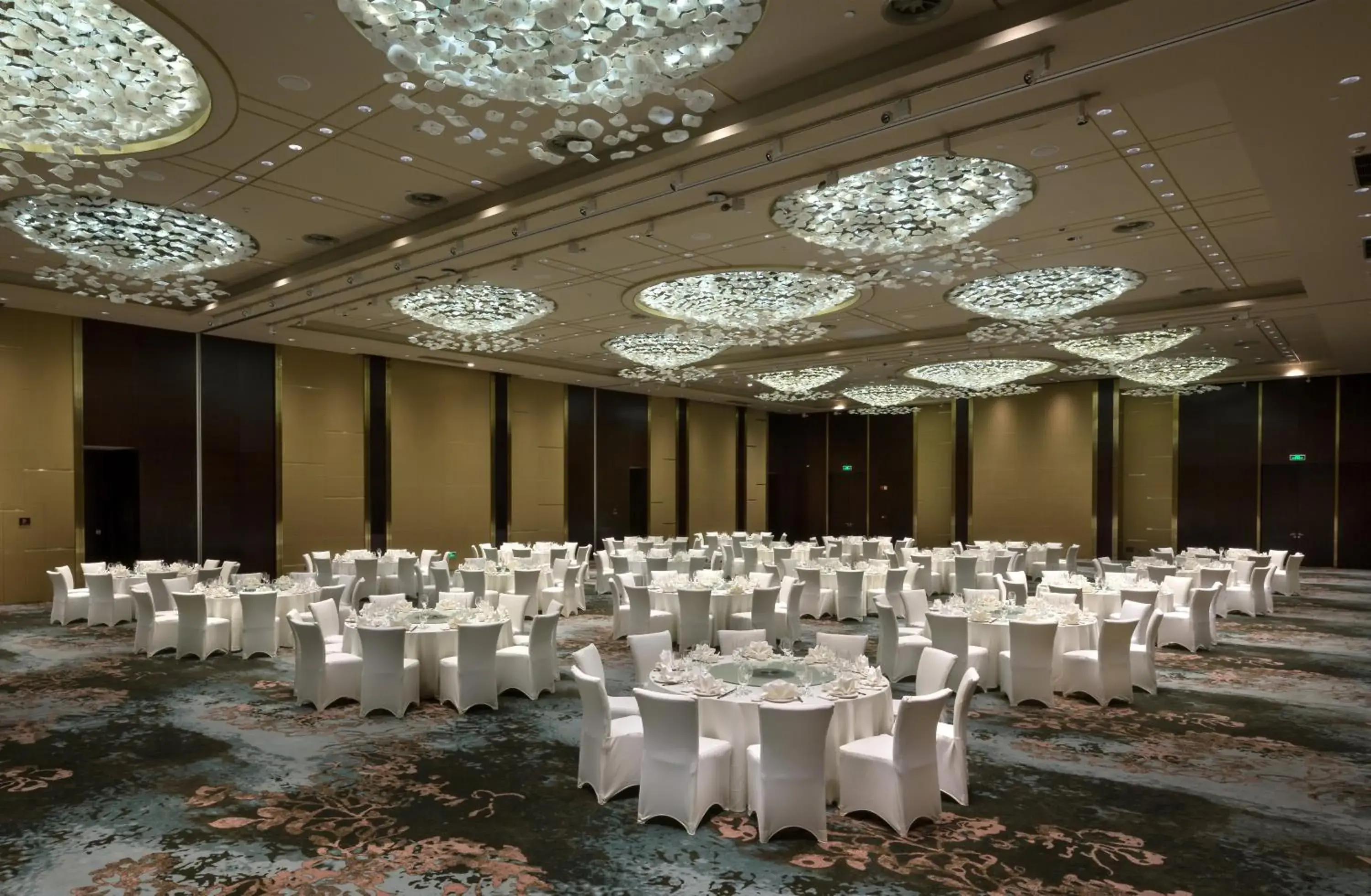 Banquet/Function facilities, Banquet Facilities in Crowne Plaza Chongqing New North Zone, an IHG Hotel