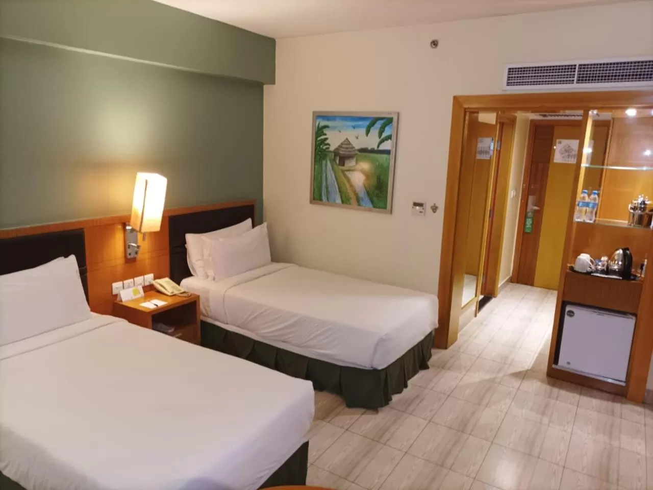 Photo of the whole room in Holiday Inn Dar Es Salaam by IHG