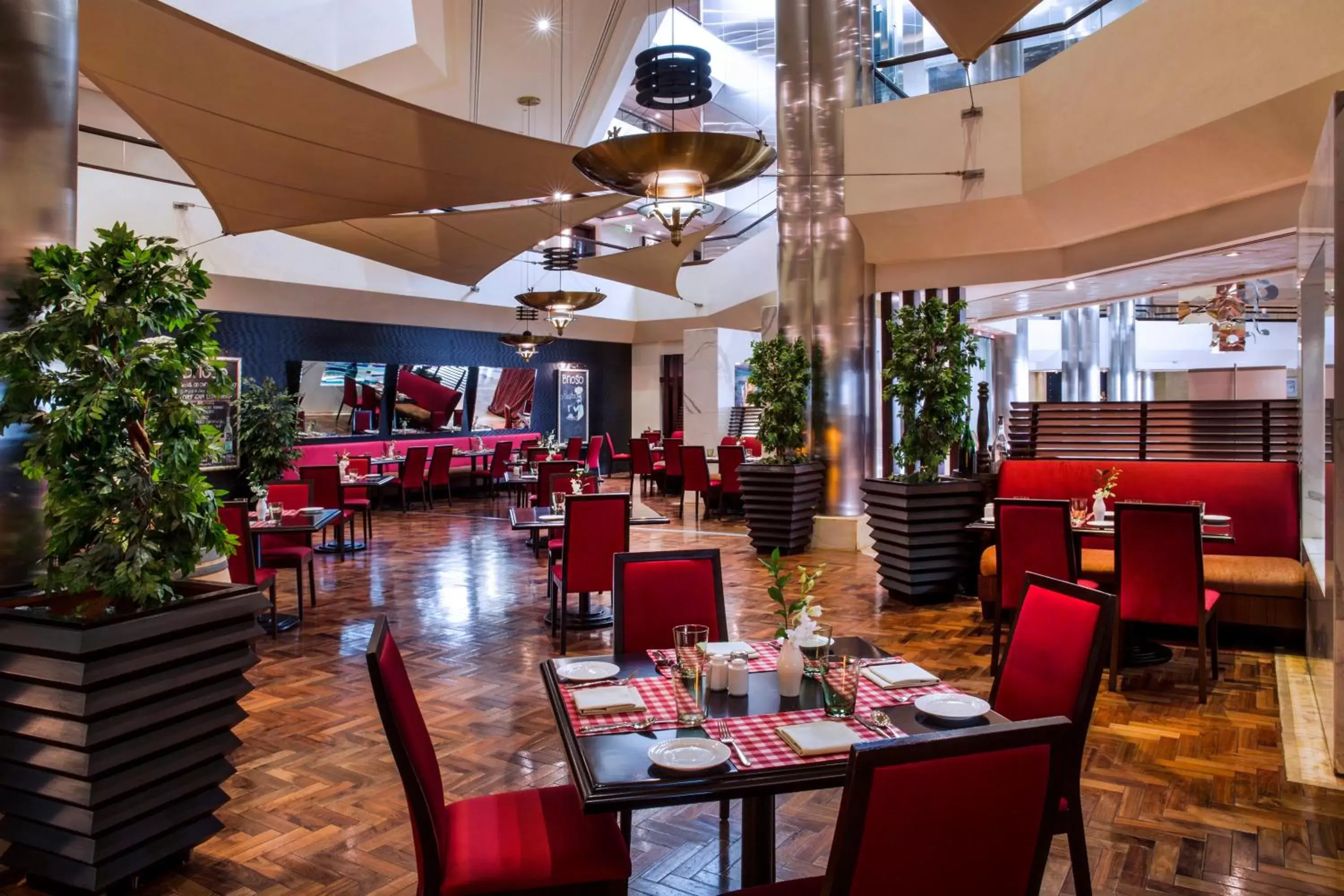 Restaurant/Places to Eat in Crowne Plaza Dubai Deira, an IHG Hotel