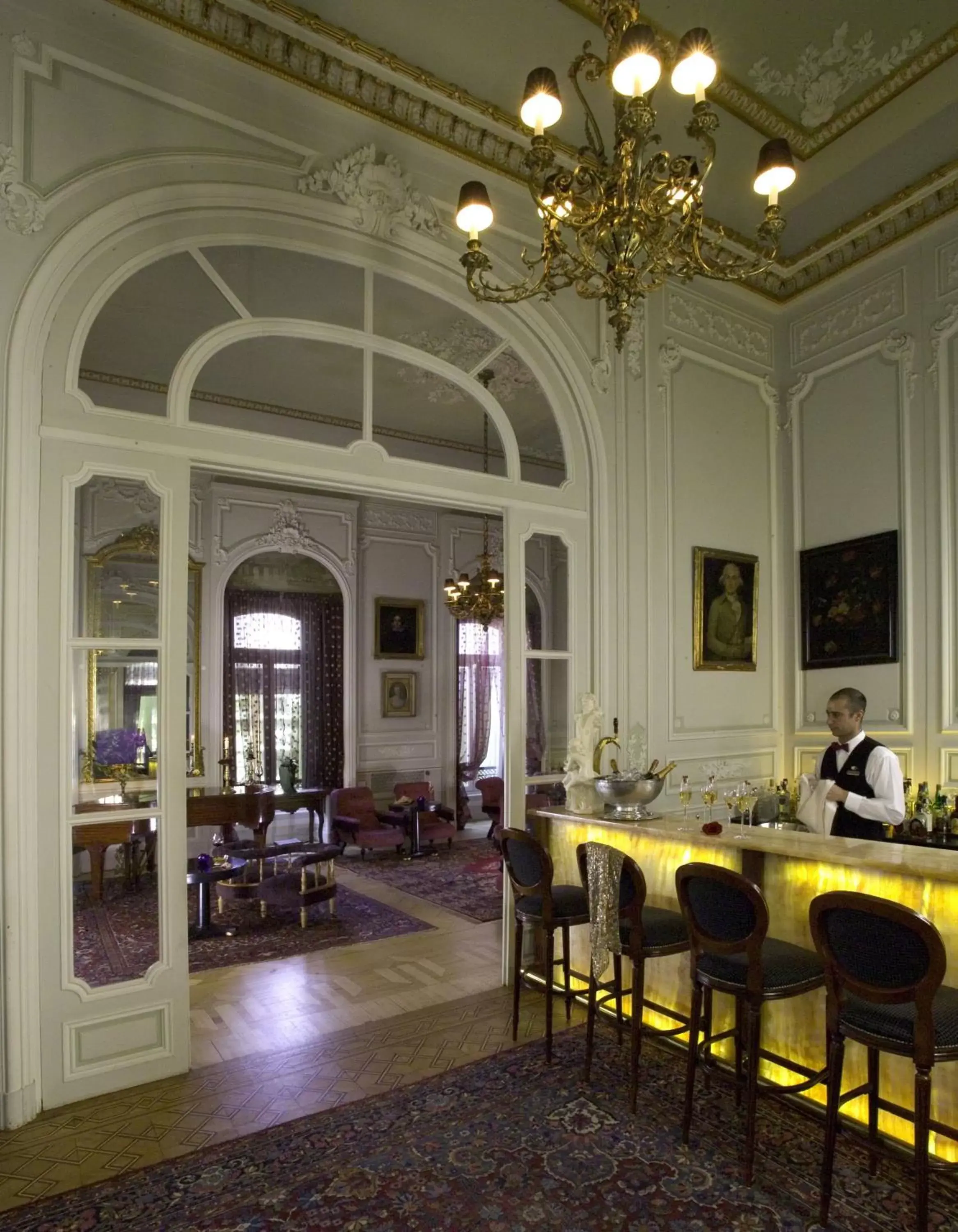 Lounge or bar, Restaurant/Places to Eat in Pestana Palace Lisboa Hotel & National Monument - The Leading Hotels of the World