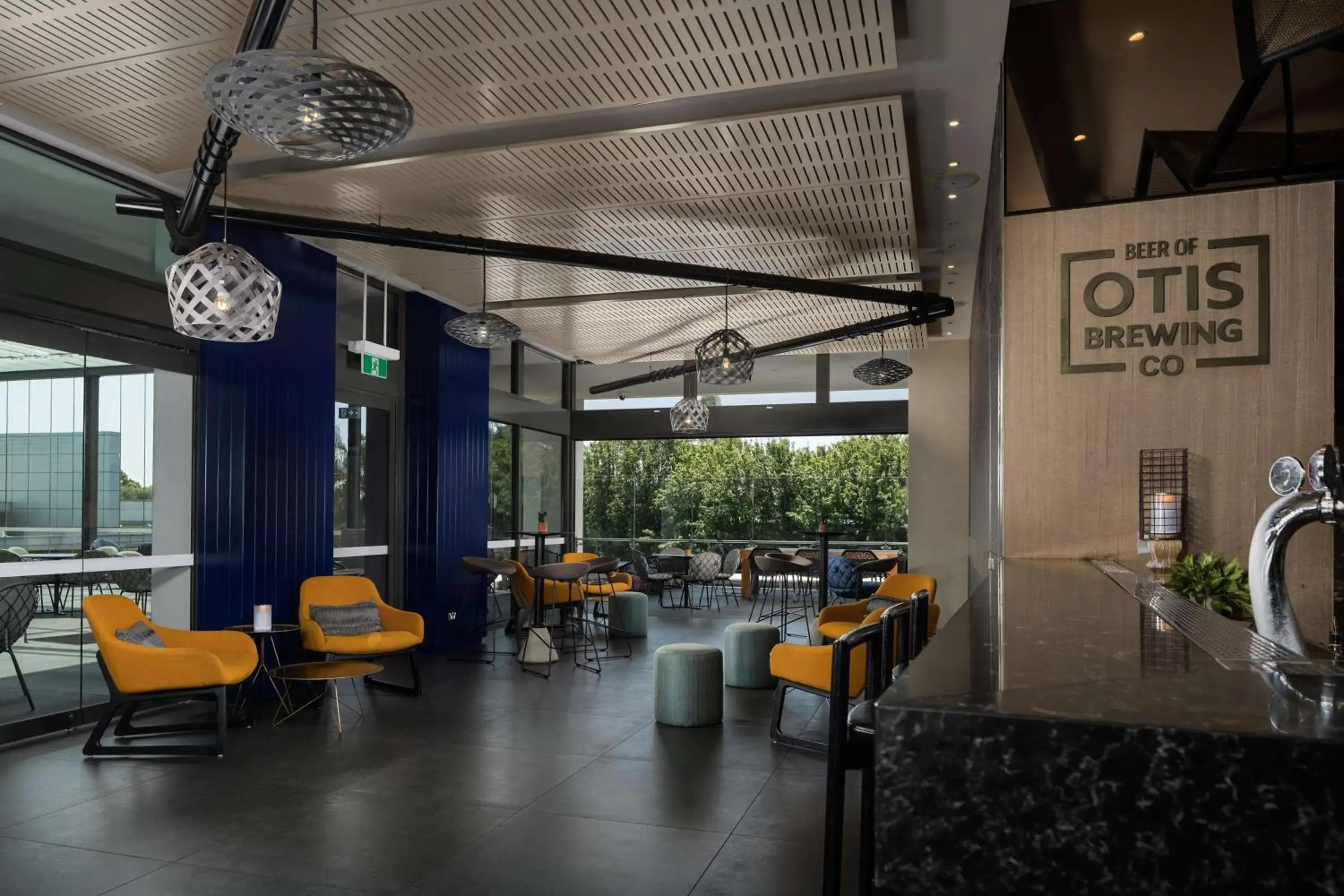 Lounge or bar, Restaurant/Places to Eat in Rydges Campbelltown