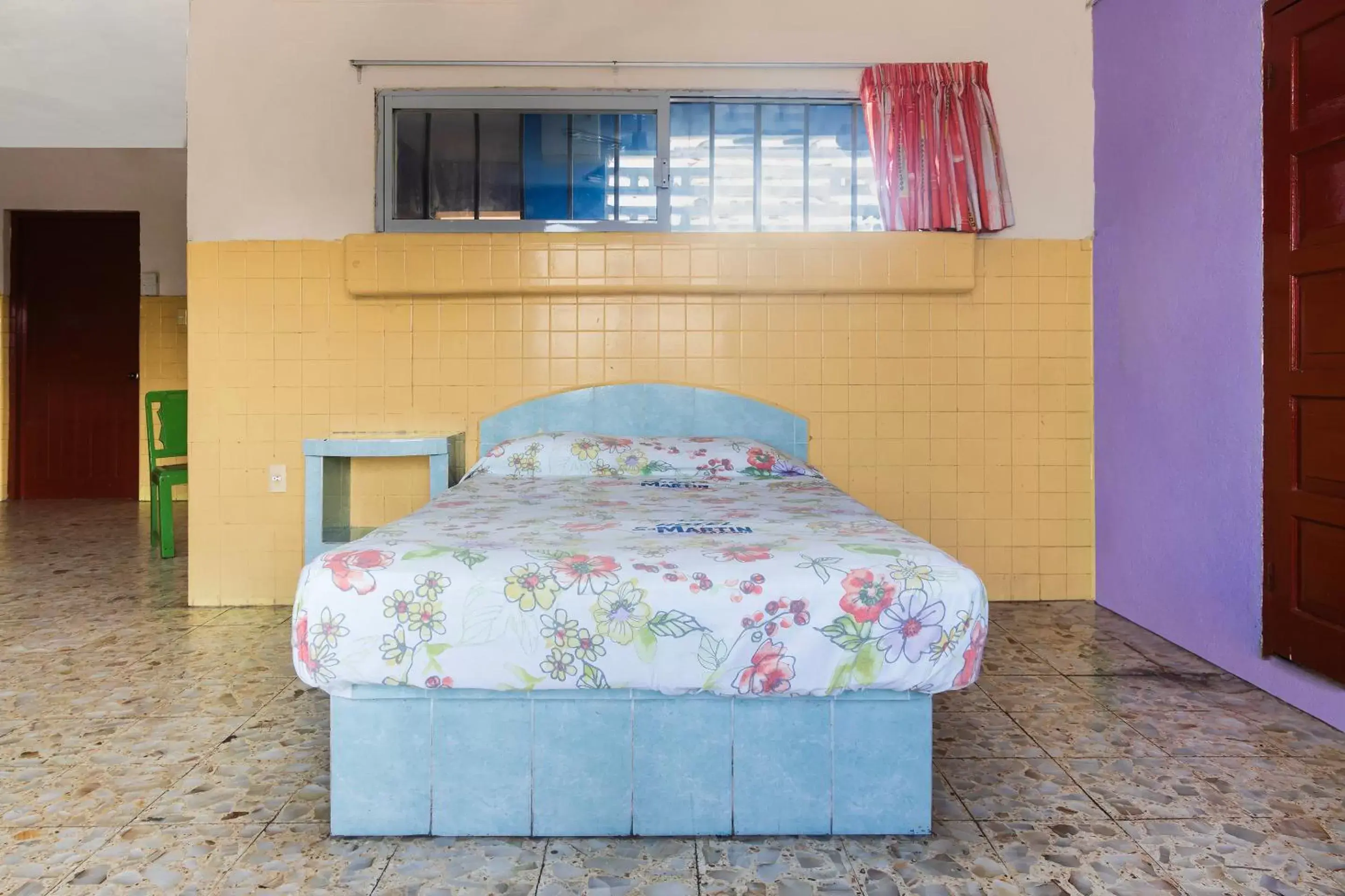 Bedroom, Bed in OYO Hotel San Martin