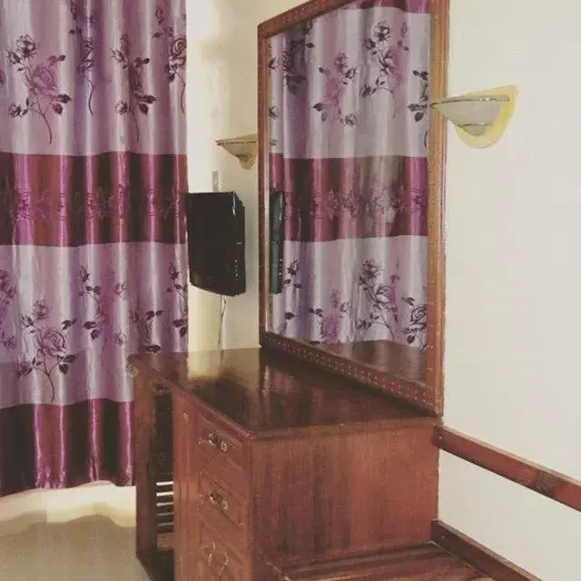 Standard Double Room - single occupancy in Iris Hotel Dar Es Salaam Standard Double Room - single occupancy in Iris Hotel Dar Es Salaam