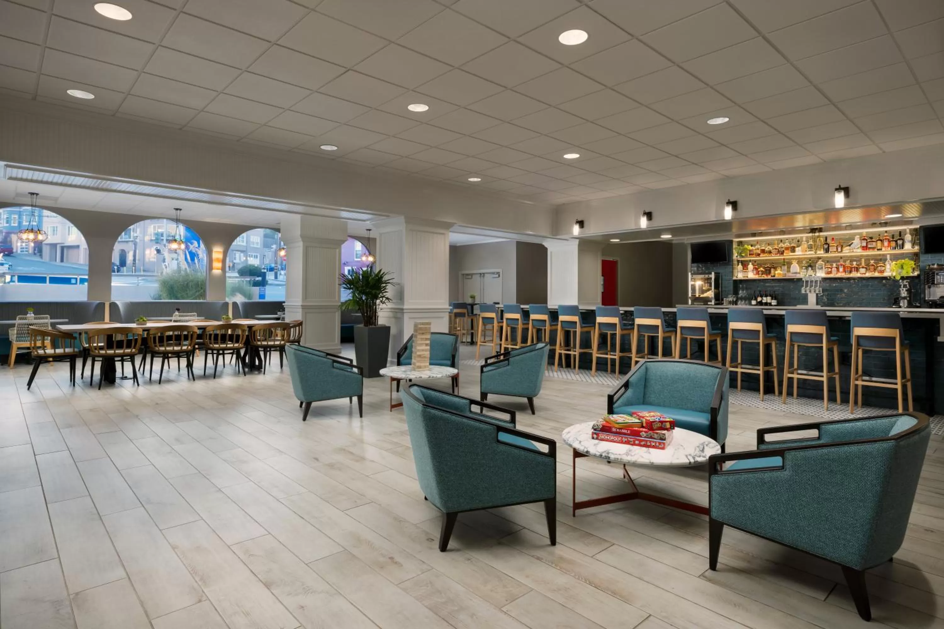 Communal lounge/ TV room in Hotel Caza