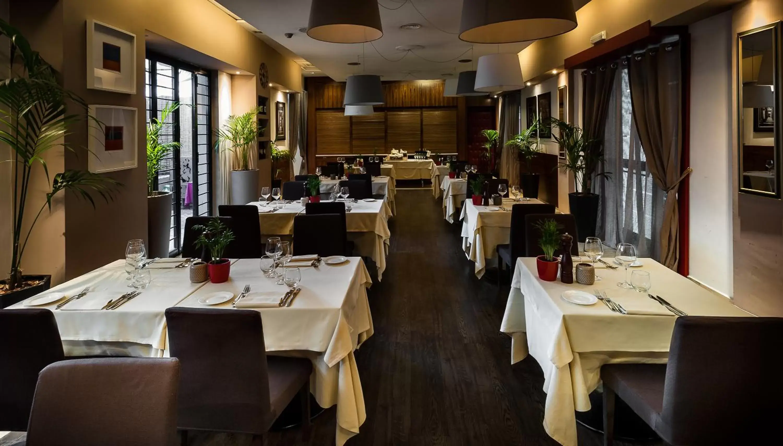 Restaurant/Places to Eat in Hotel dei Cavalieri Caserta - La Reggia