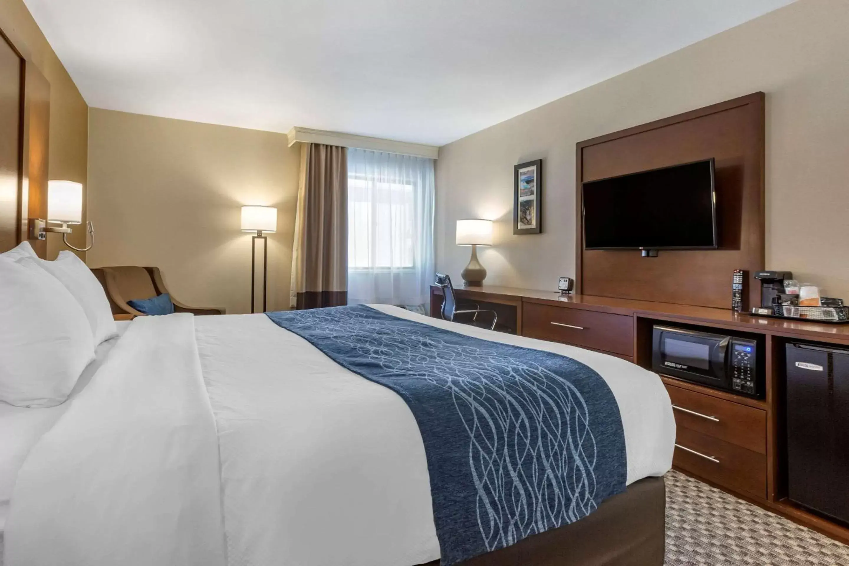 King Room - Disability Access/Non-Smoking in Comfort Inn at Buffalo Bill Village Resort