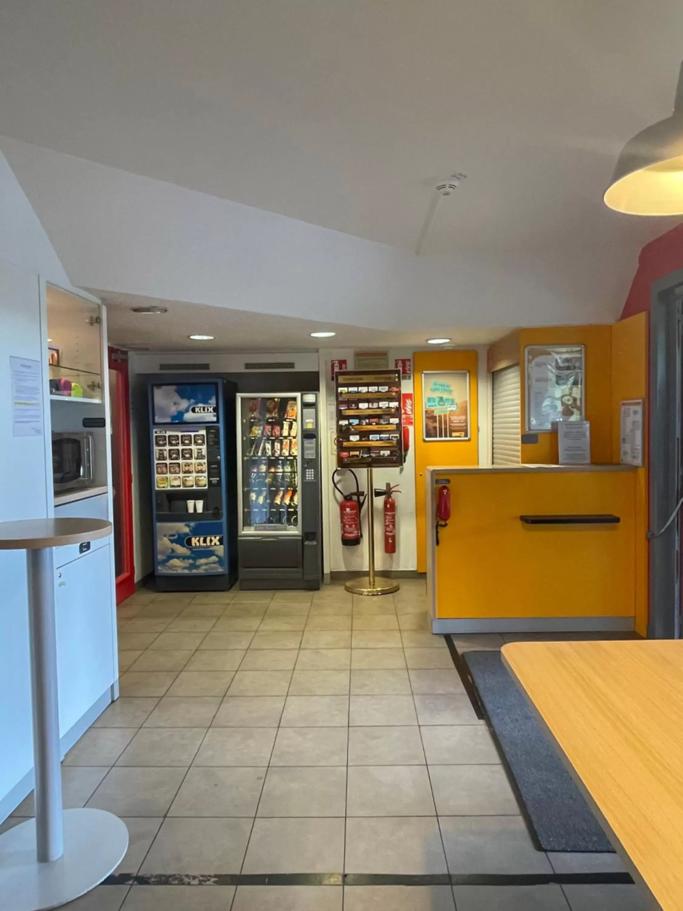 Lobby or reception in easotel Périgueux