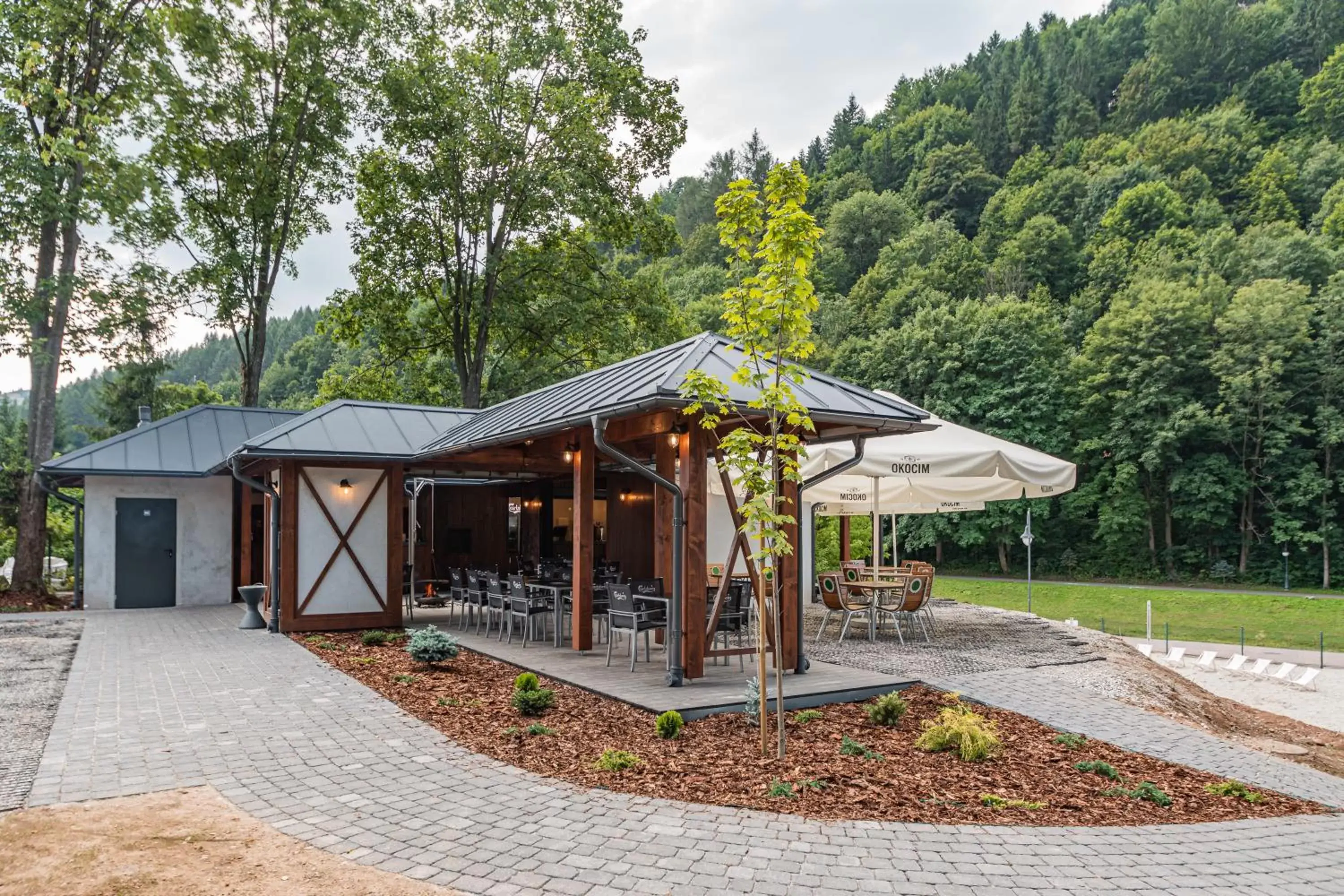 Restaurant/places to eat, Property Building in Szczawnica Park Resort & Spa