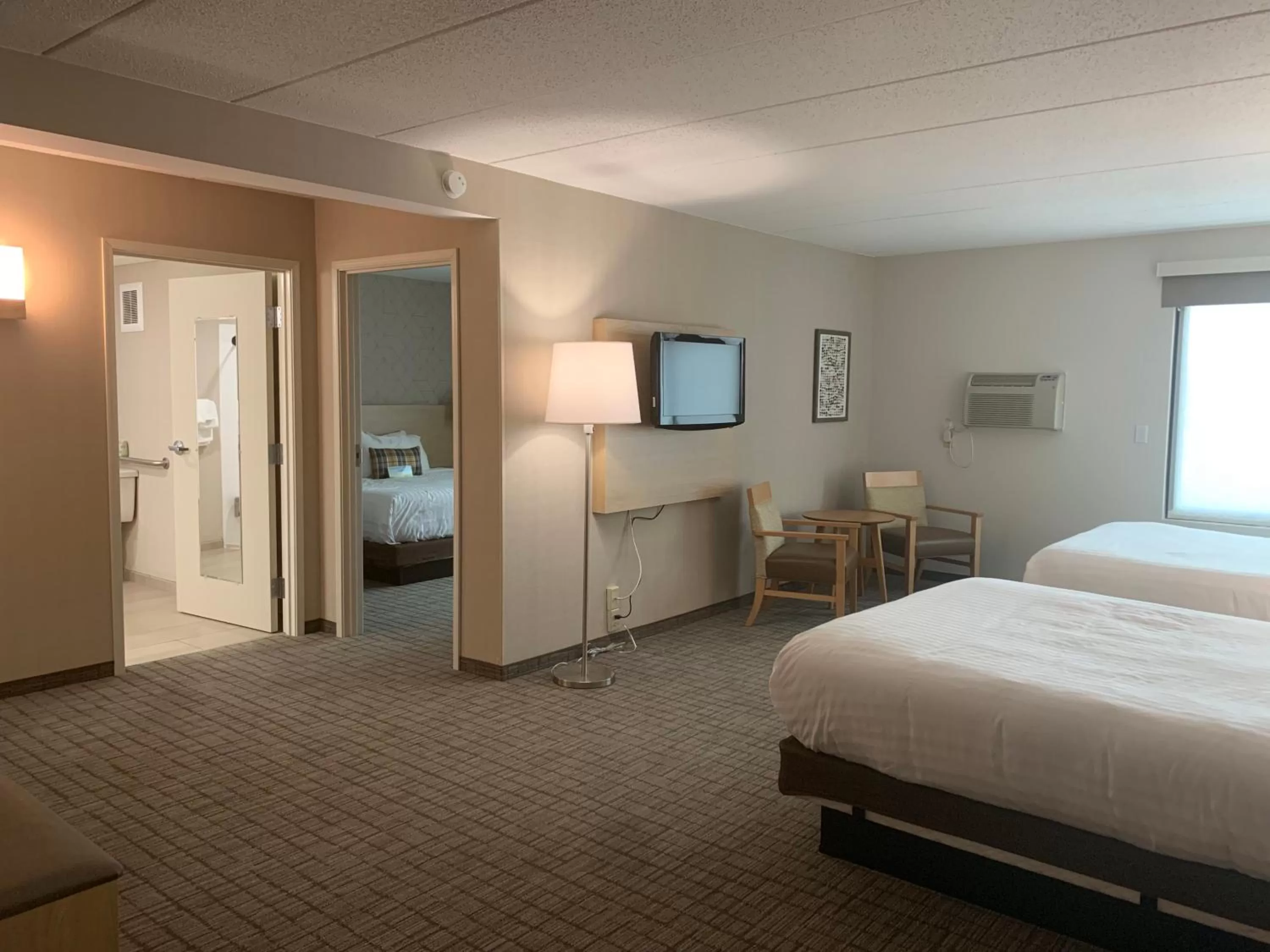 Photo of the whole room, Bed in Days Inn & Suites by Wyndham Duluth by the Mall