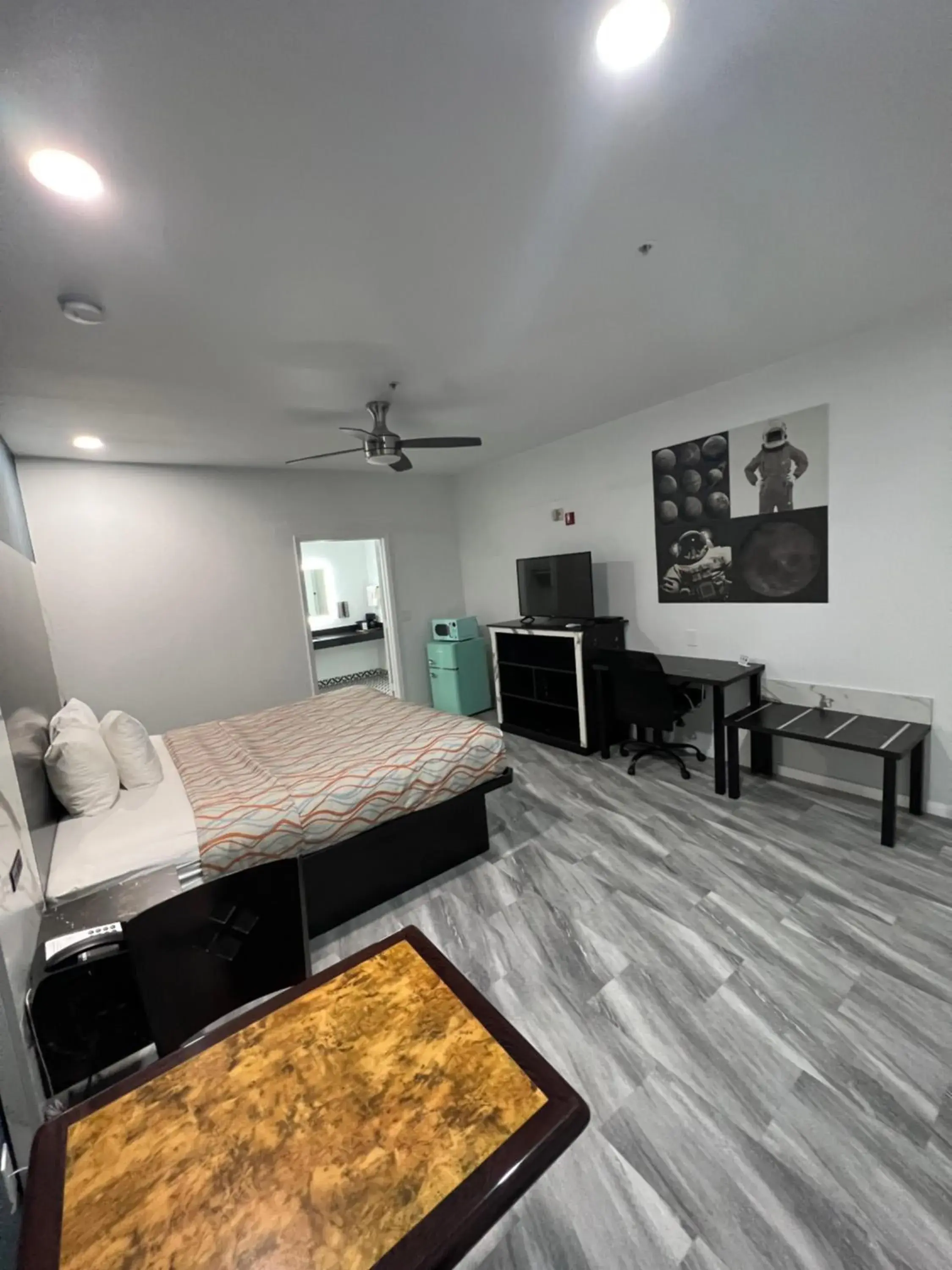 Bedroom, Bed in Grand Villa Inn Galleria Bedroom, Bed in Grand Villa Inn Galleria