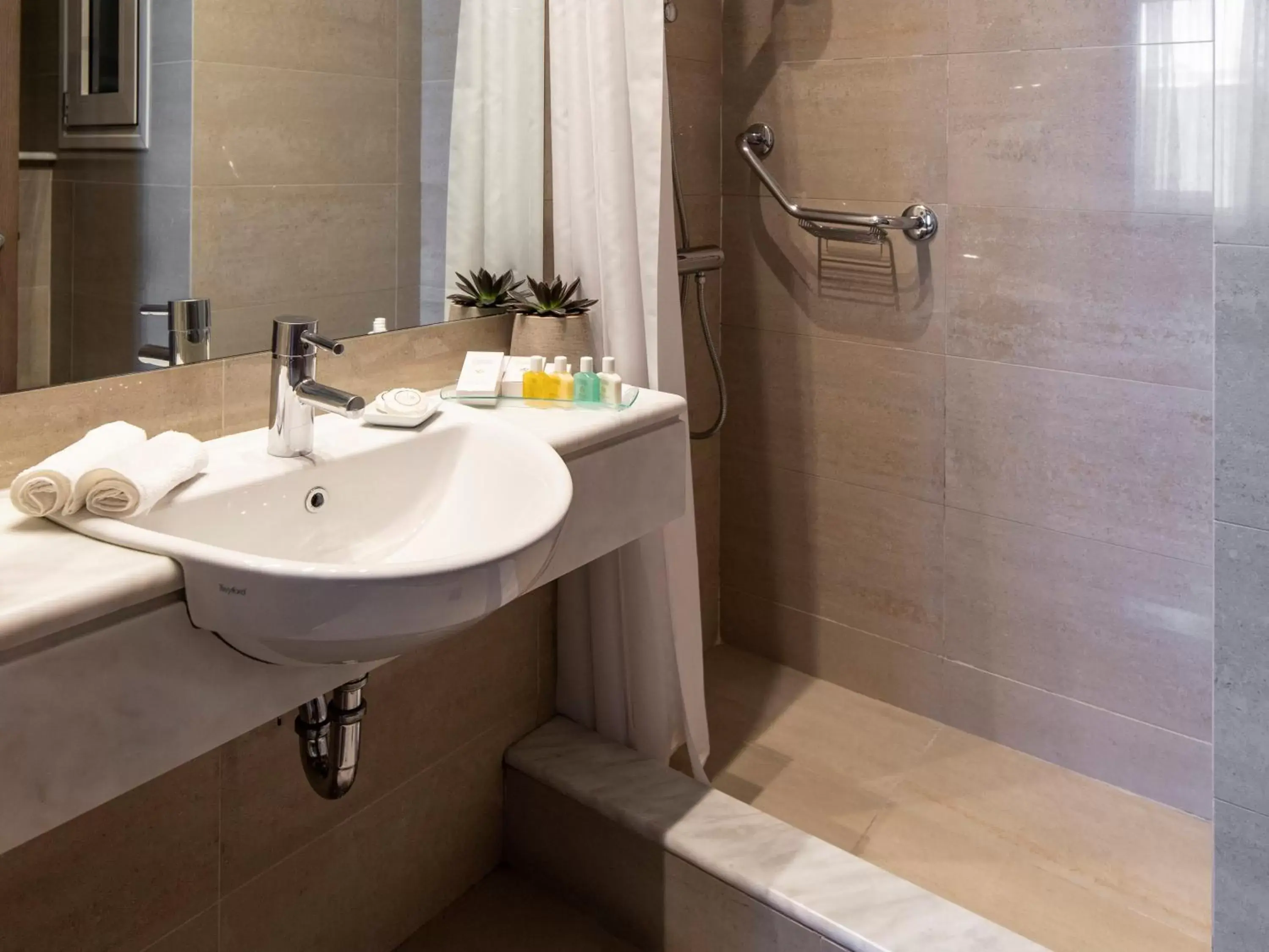 Bathroom in Amalia Hotel Athens