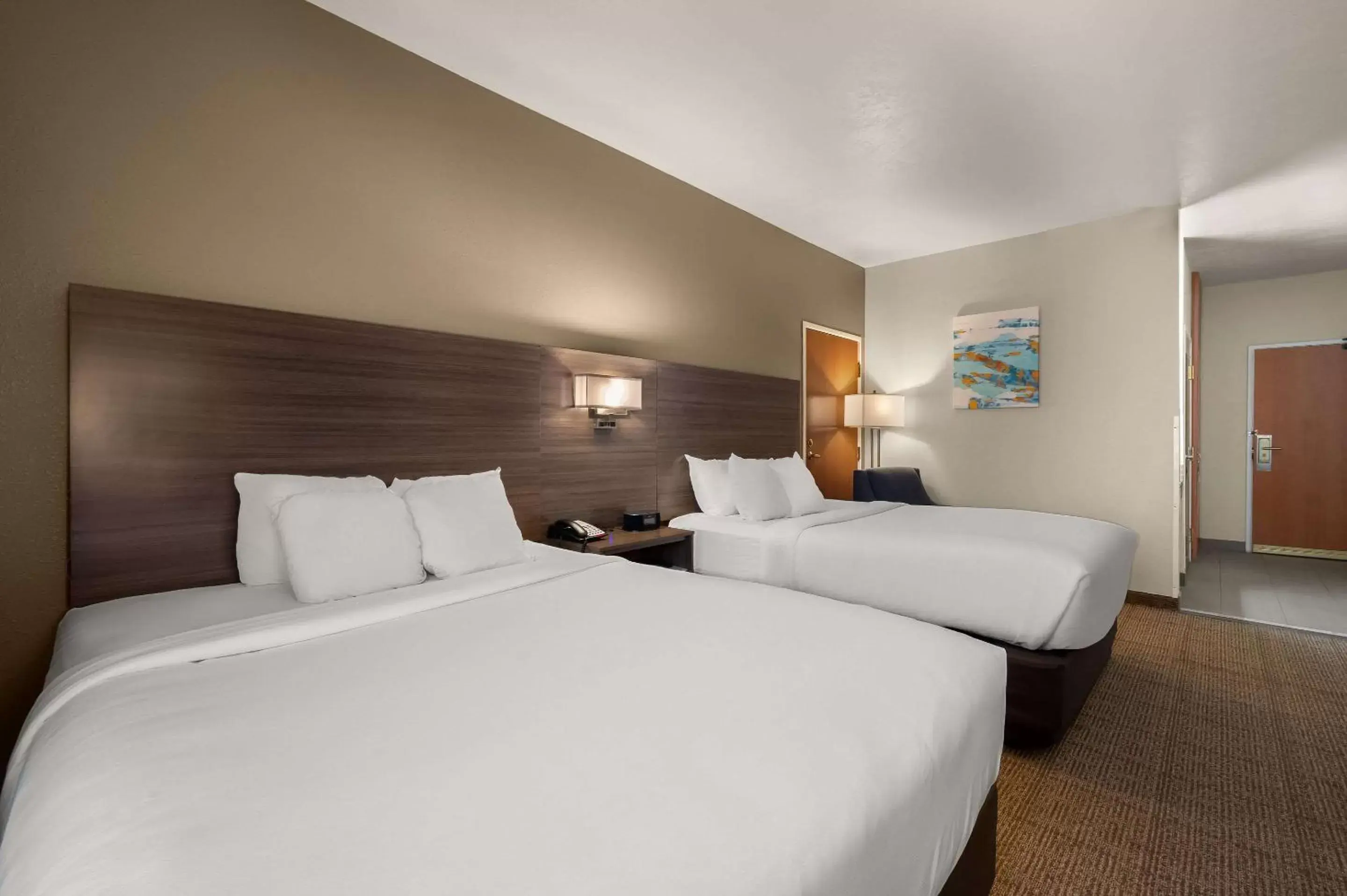 Bedroom, Bed in Comfort Inn & Suites Fenton