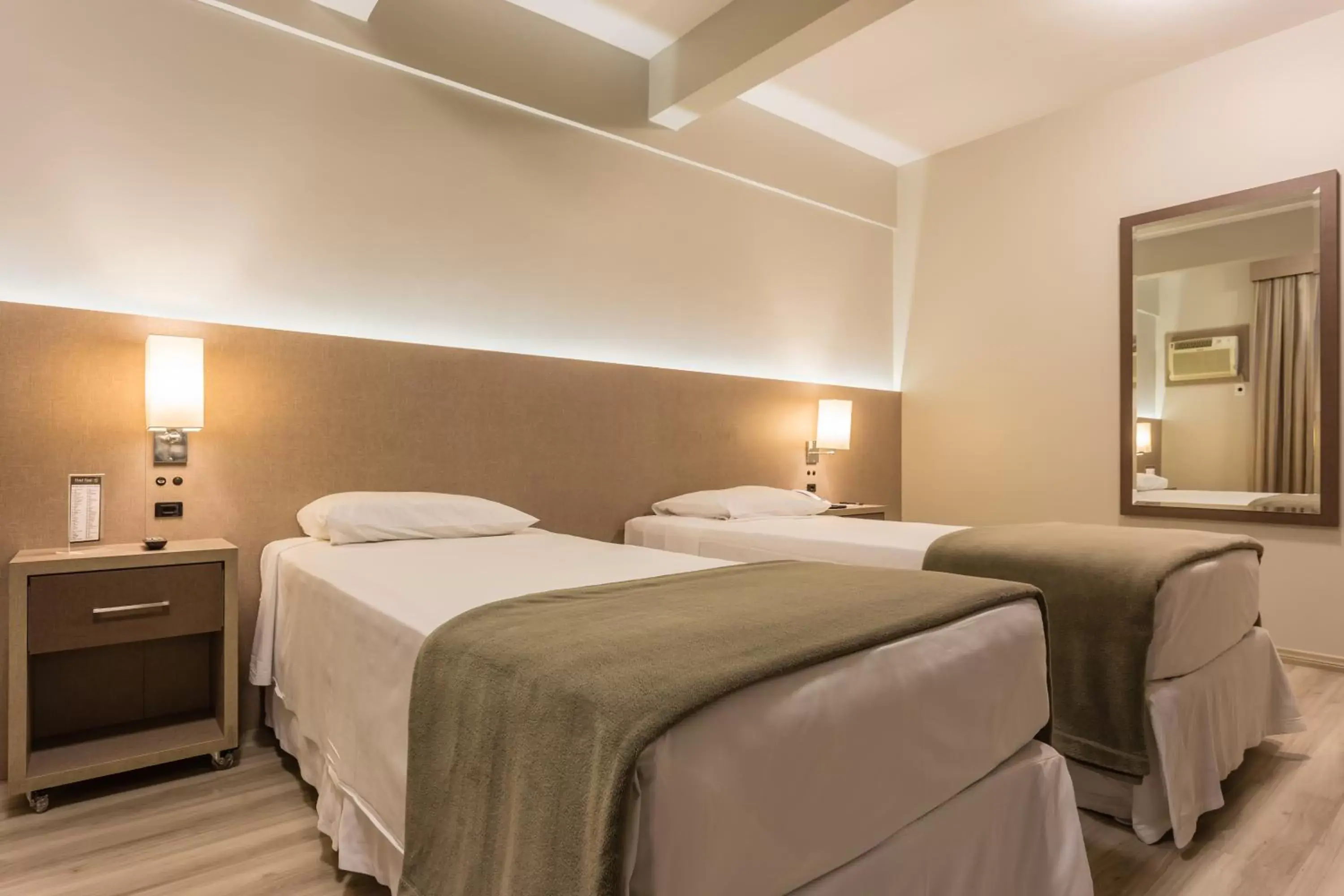 Bed in Hotel Farol da Ilha Bed in Hotel Farol da Ilha