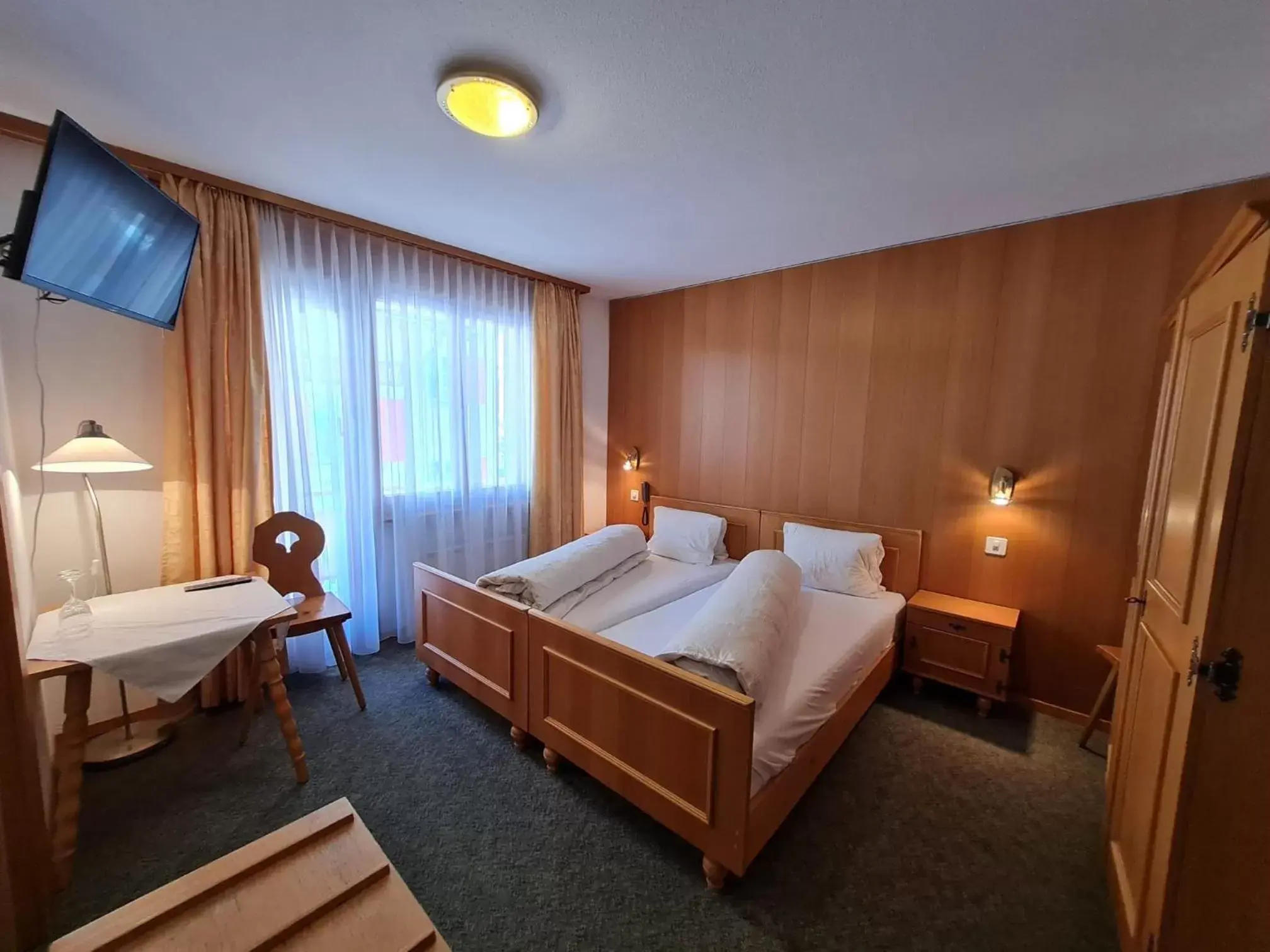 Bed in Hotel Krone - only Bed & Breakfast