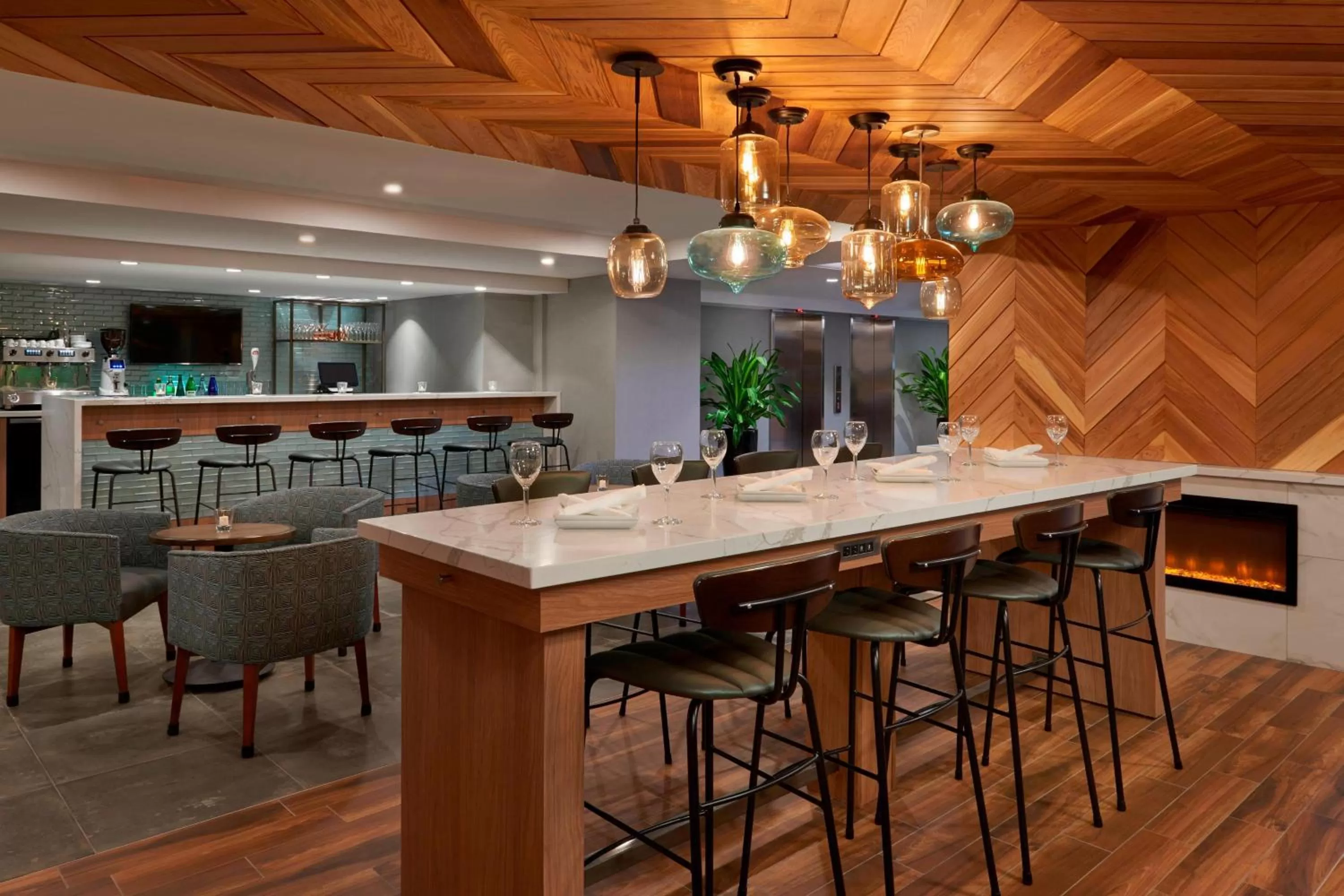 Restaurant/places to eat in Fairfield Inn by Marriott Montreal Downtown