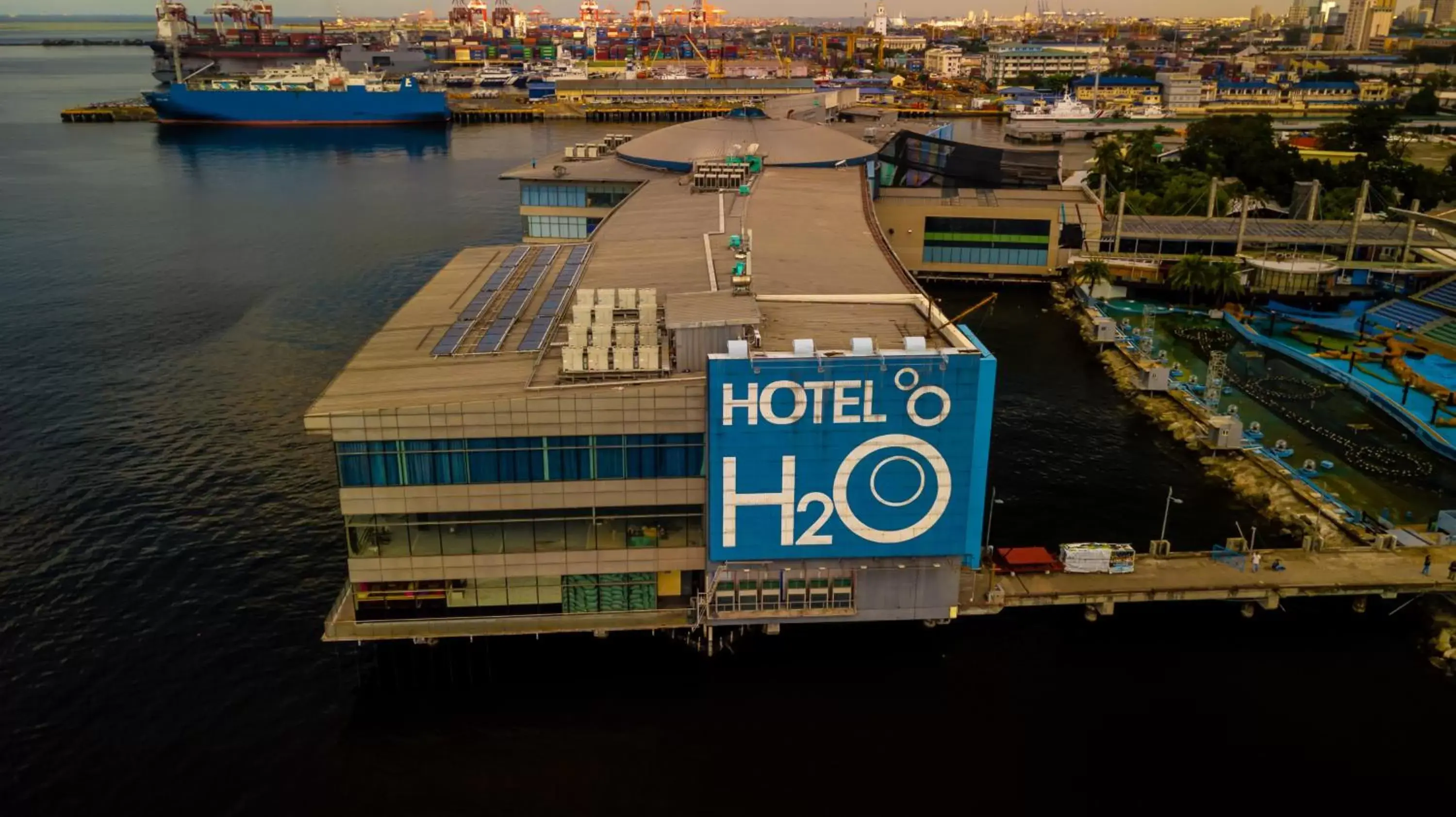 Sea view, Bird's-eye View in Hotel H2o