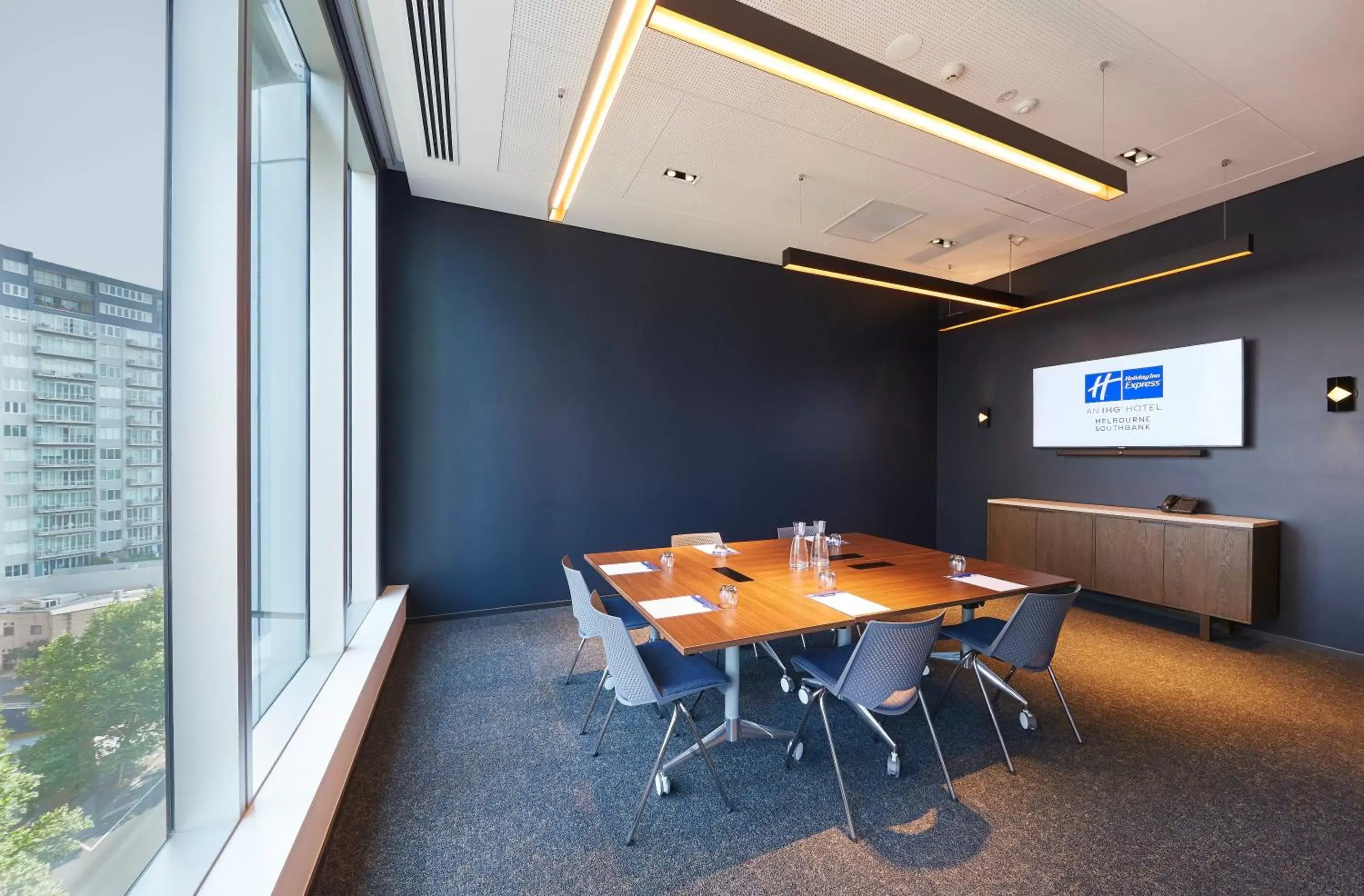 Meeting/conference room in Holiday Inn Express Melbourne Southbank, an IHG Hotel