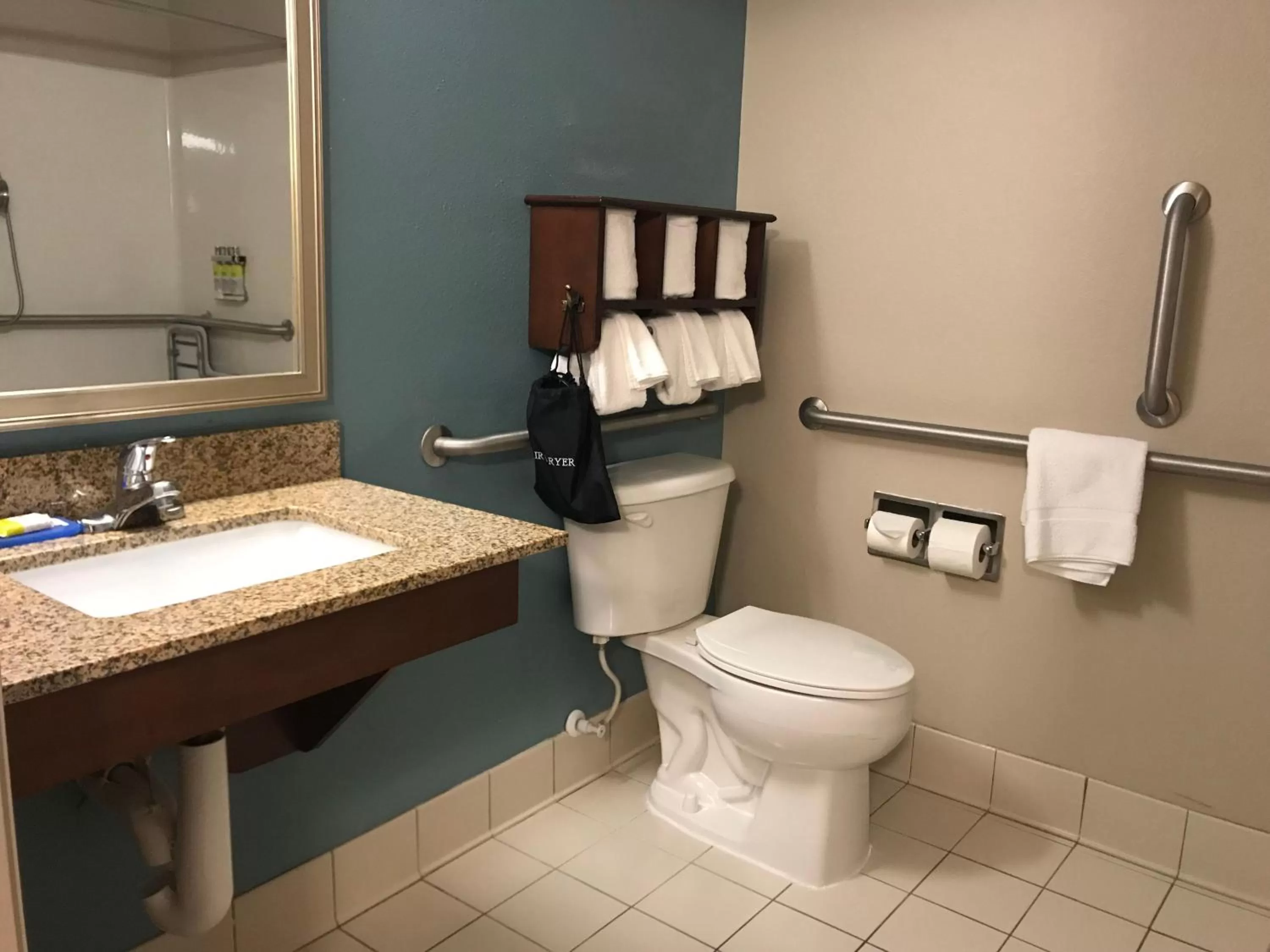 Bathroom in Holiday Inn Express and Suites St. Cloud by IHG