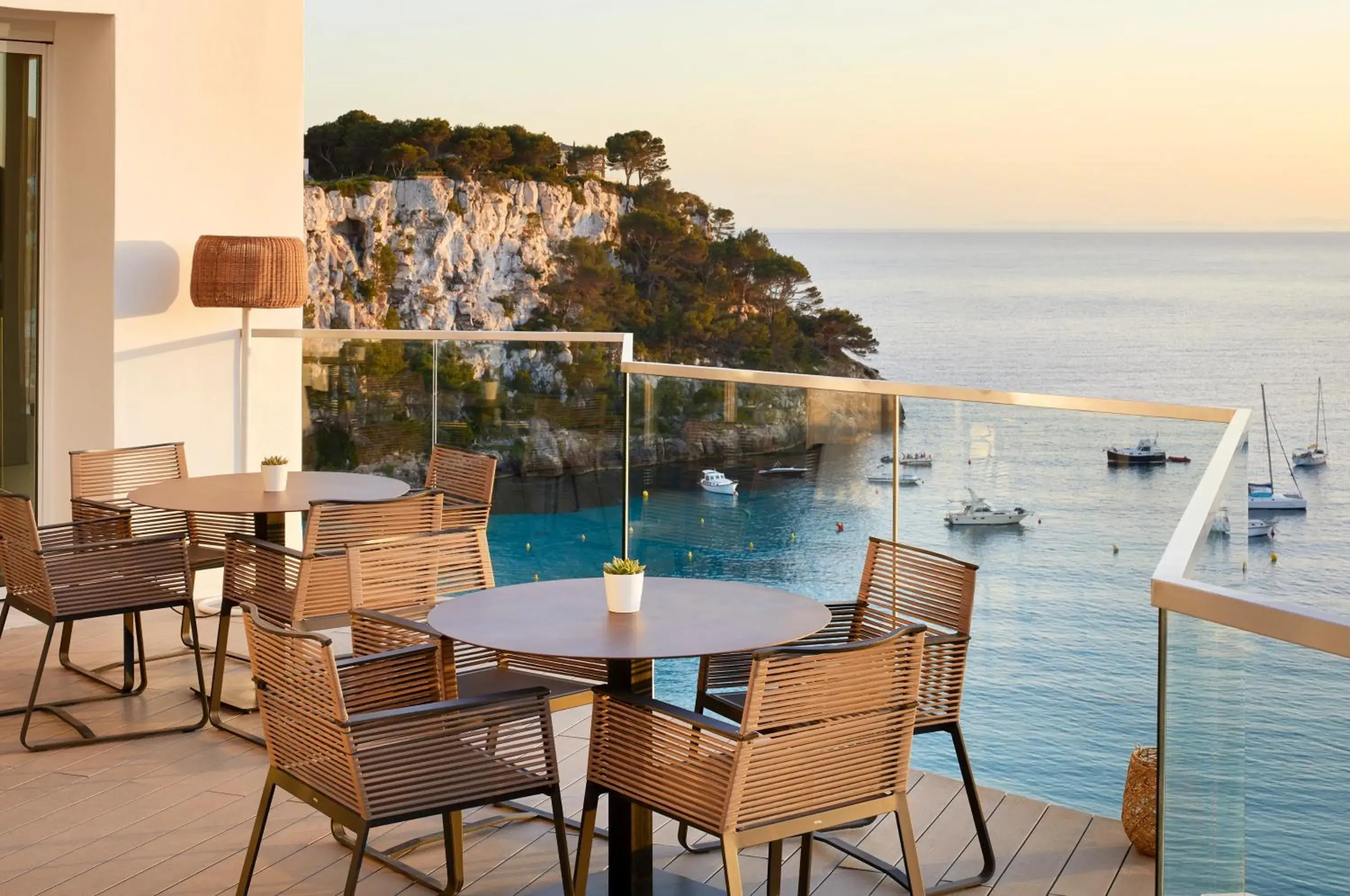 Restaurant/places to eat in Meliá Cala Galdana