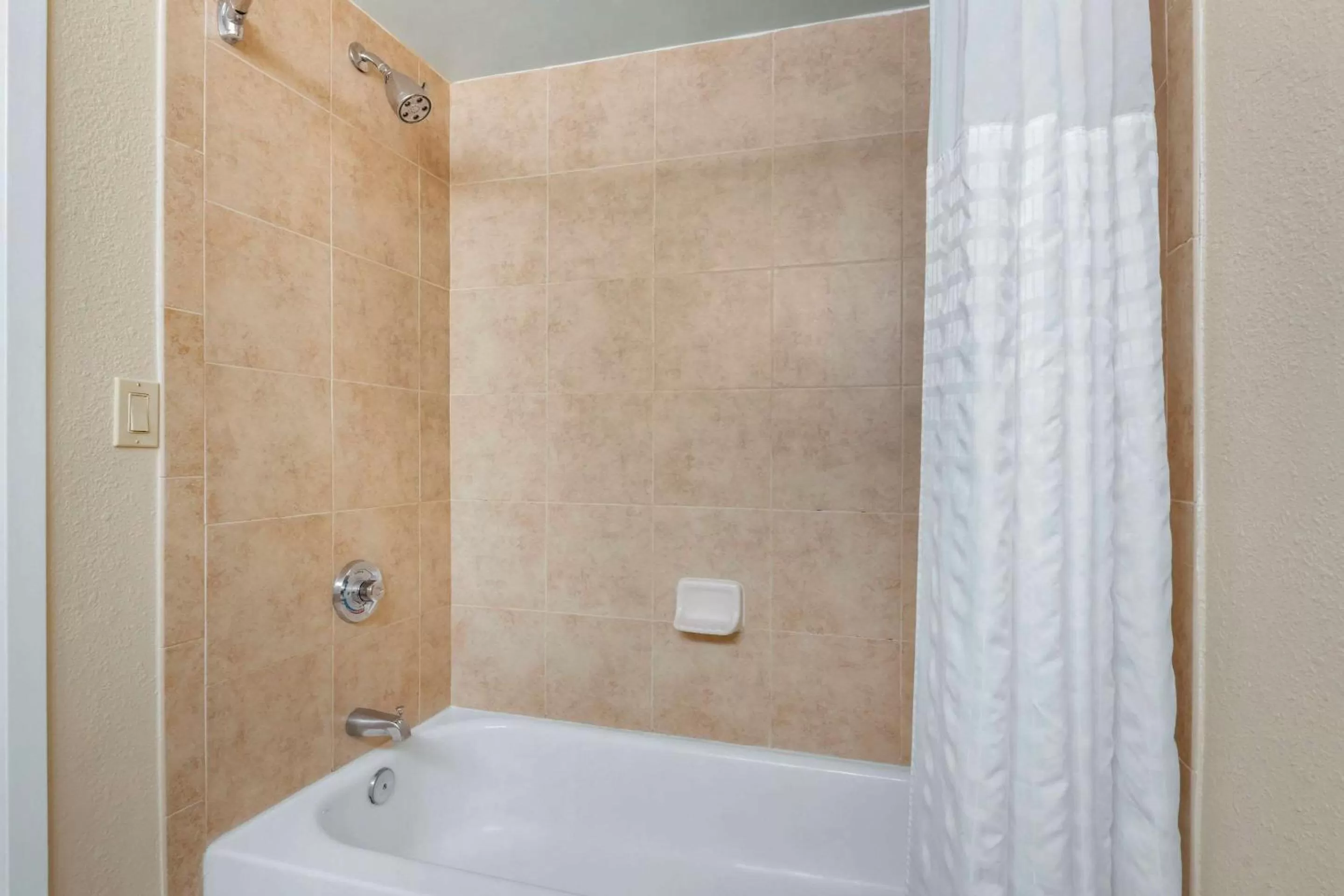 Bathroom in Comfort Suites Near Universal Orlando Resort