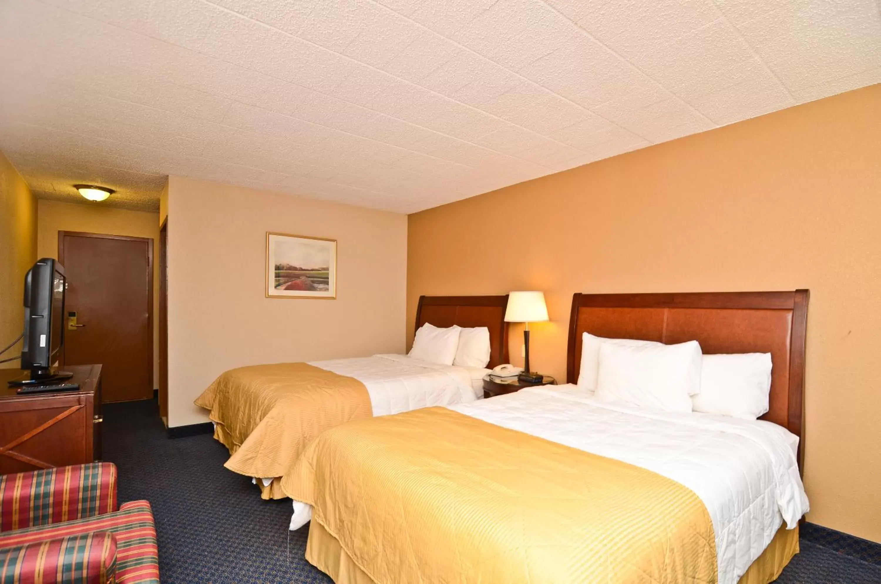 Bed in Pocono Resort & Conference Center - Pocono Mountains