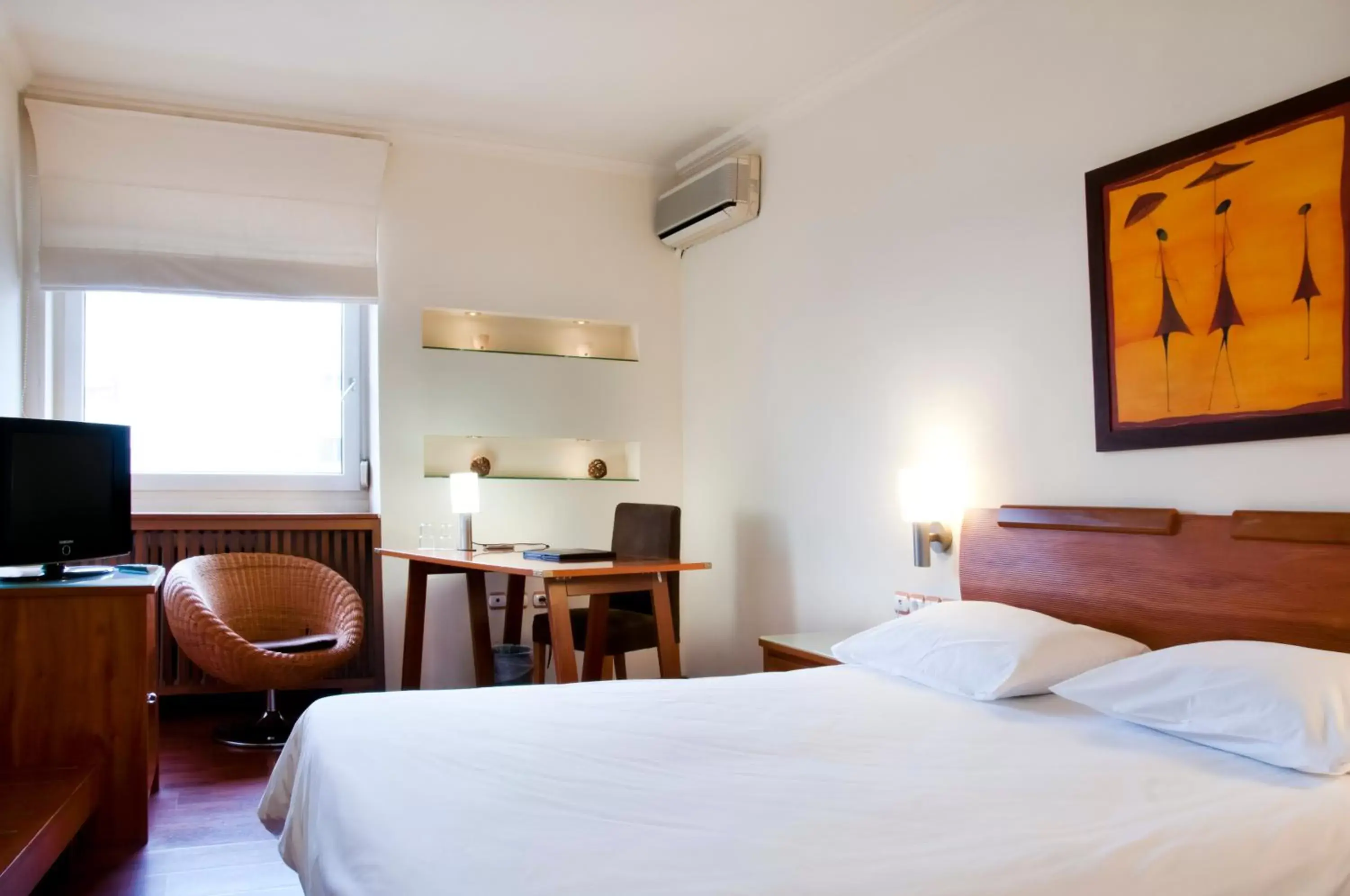 Bed in Capsis Hotel Thessaloniki Bed in Capsis Hotel Thessaloniki