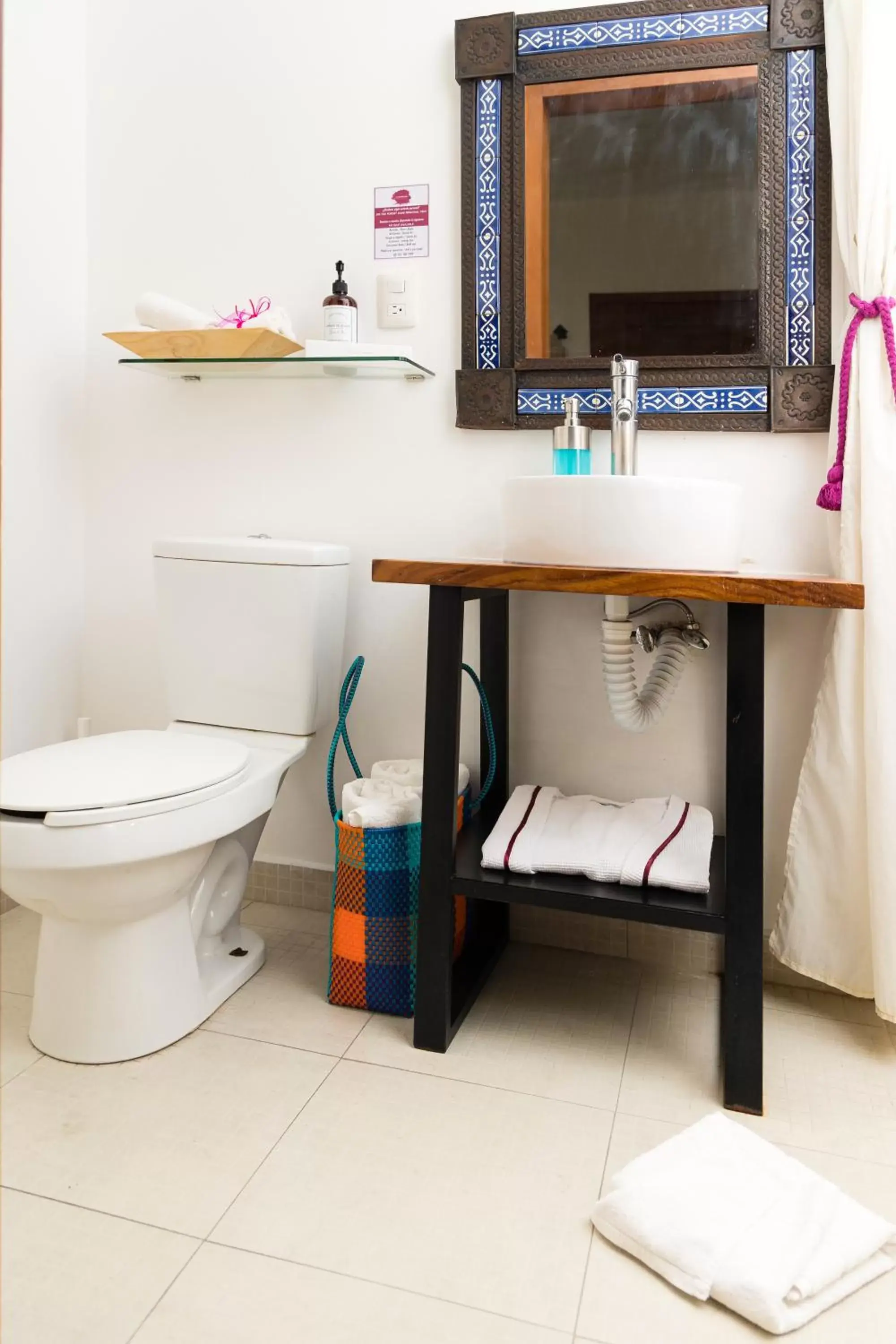 Toilet, Bathroom in Casa Grana Cochinilla