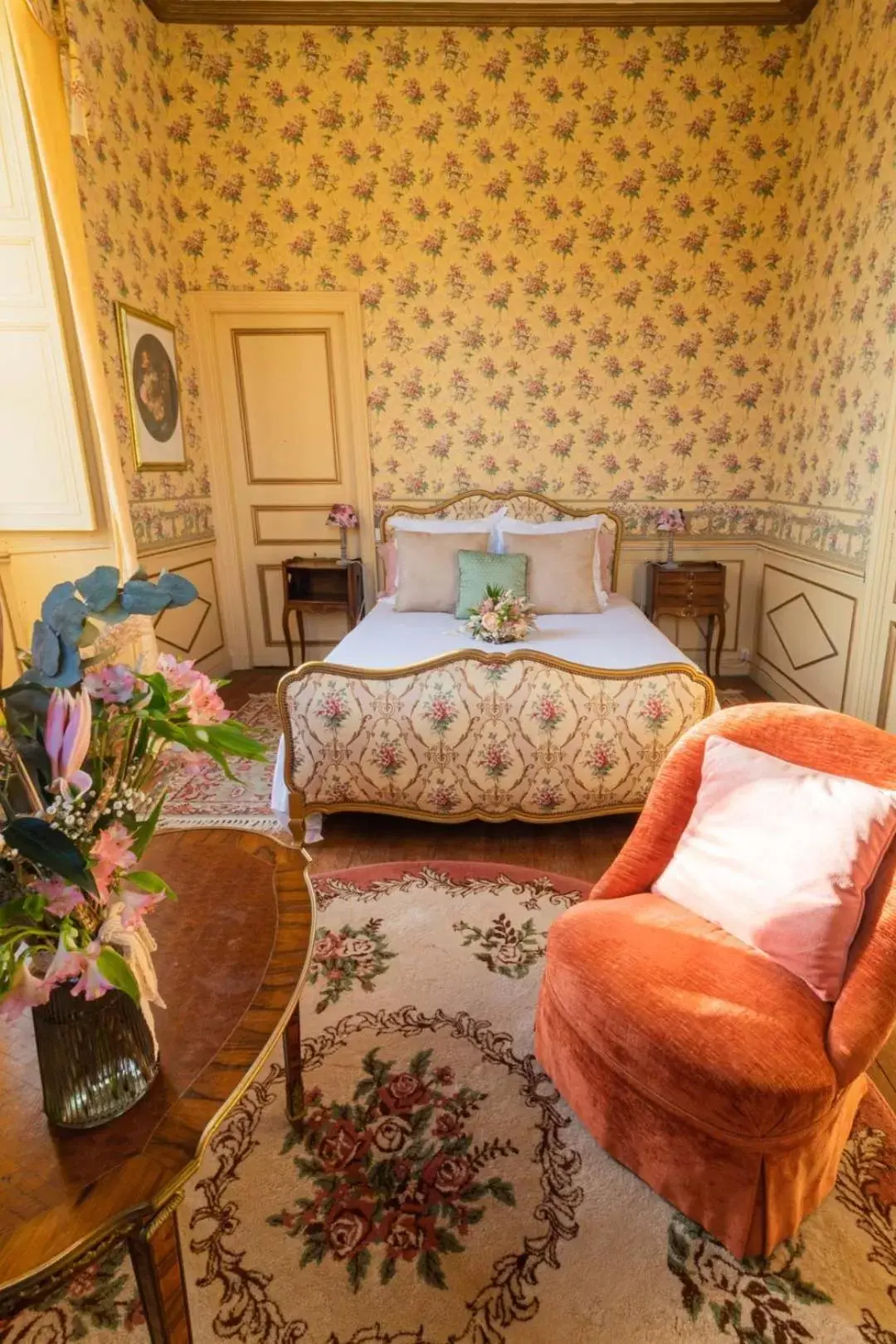 Bed in Chateau du Hallay