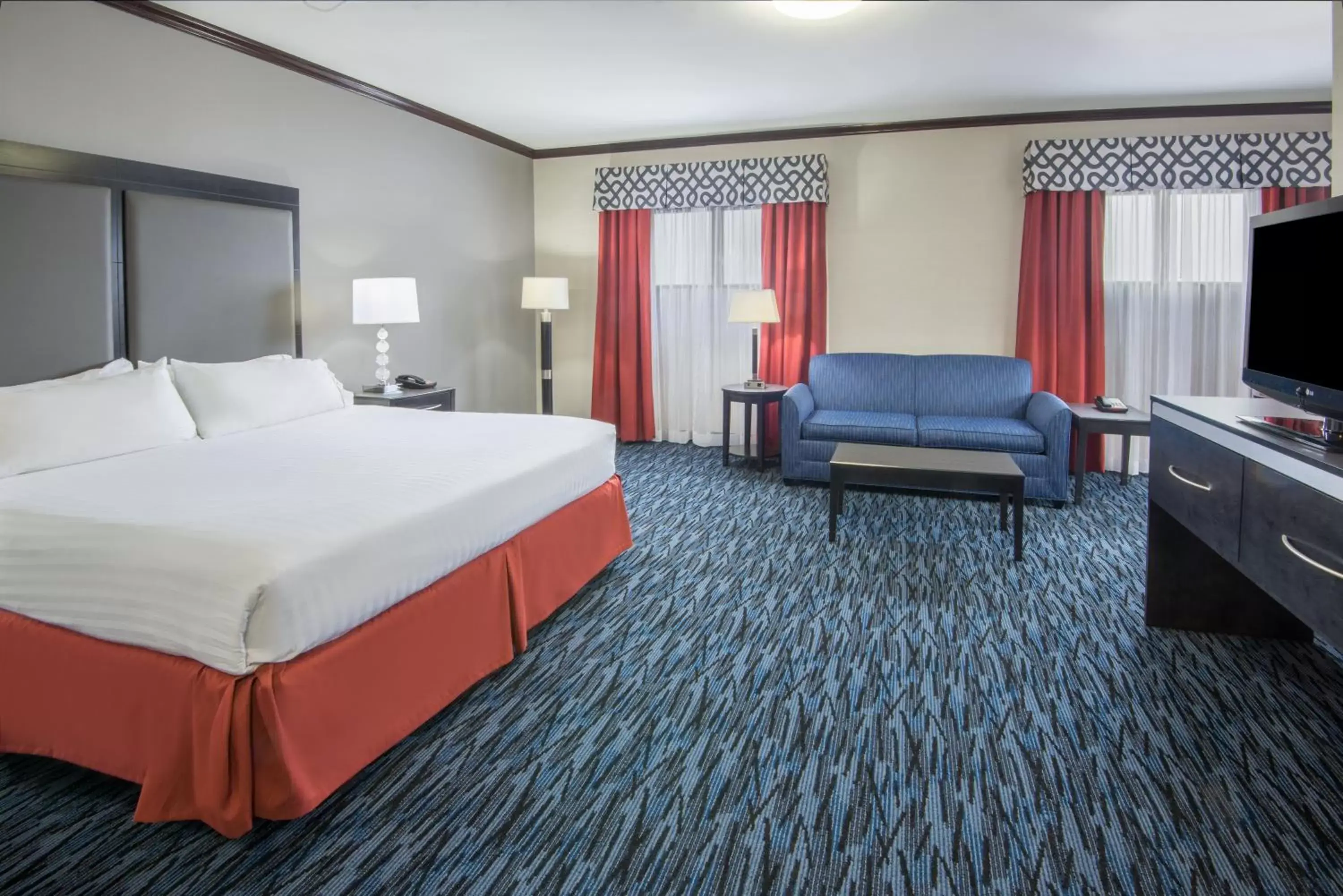 Photo of the whole room in Holiday Inn Express Cleveland Airport - Brook Park, an IHG Hotel