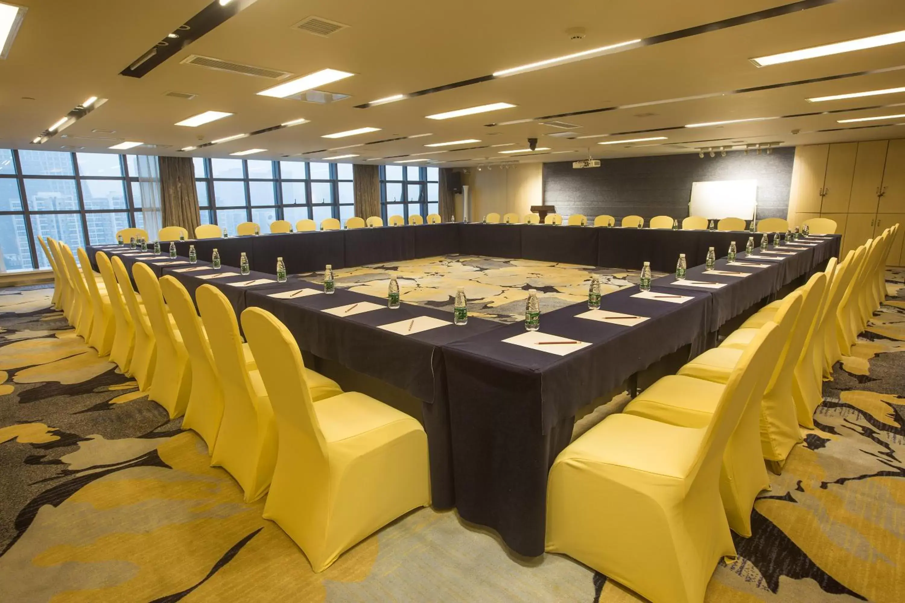 Meeting/conference room in Skytel Hotel Chengdu