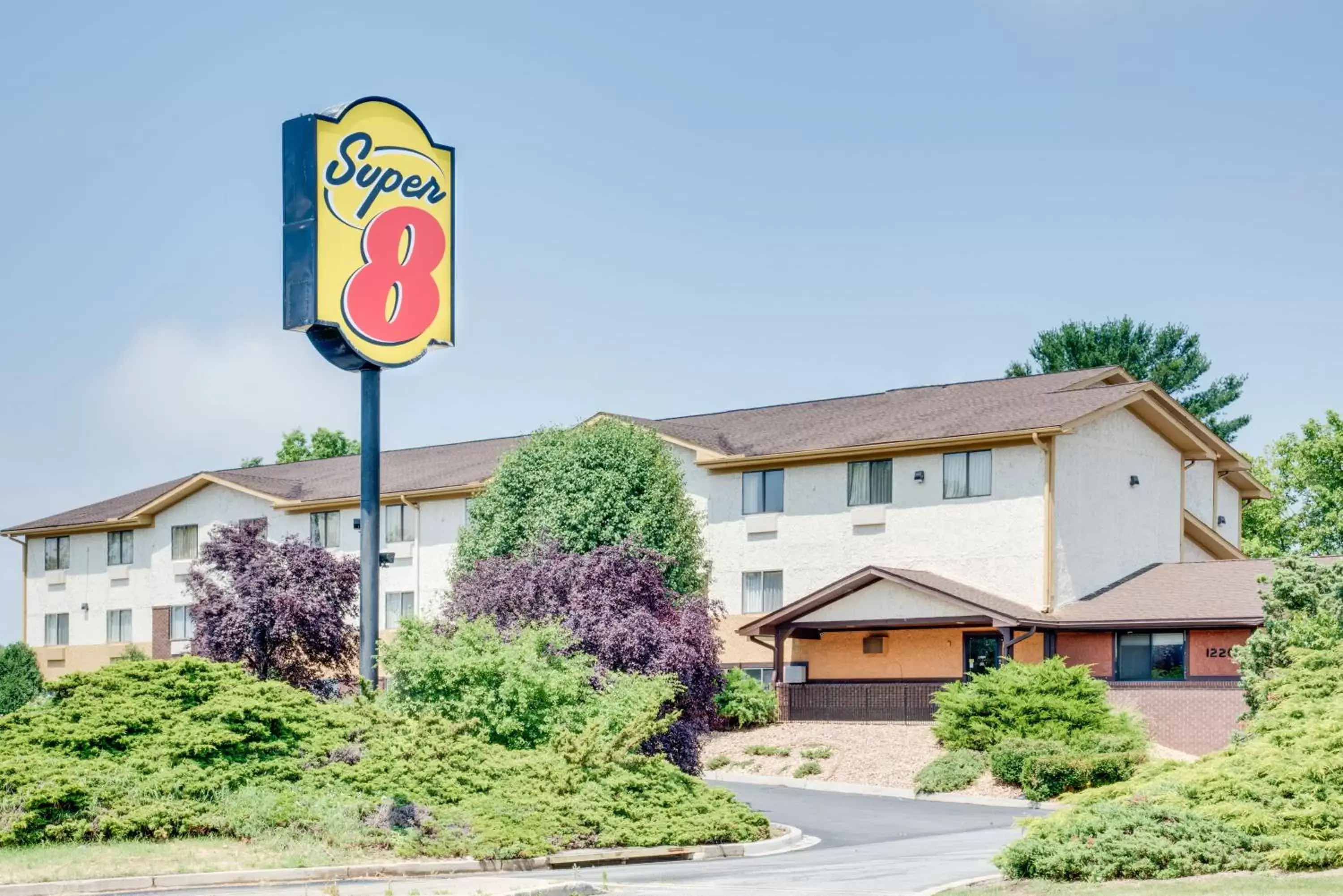 Facade/entrance, Property Building in Super 8 by Wyndham Hagerstown