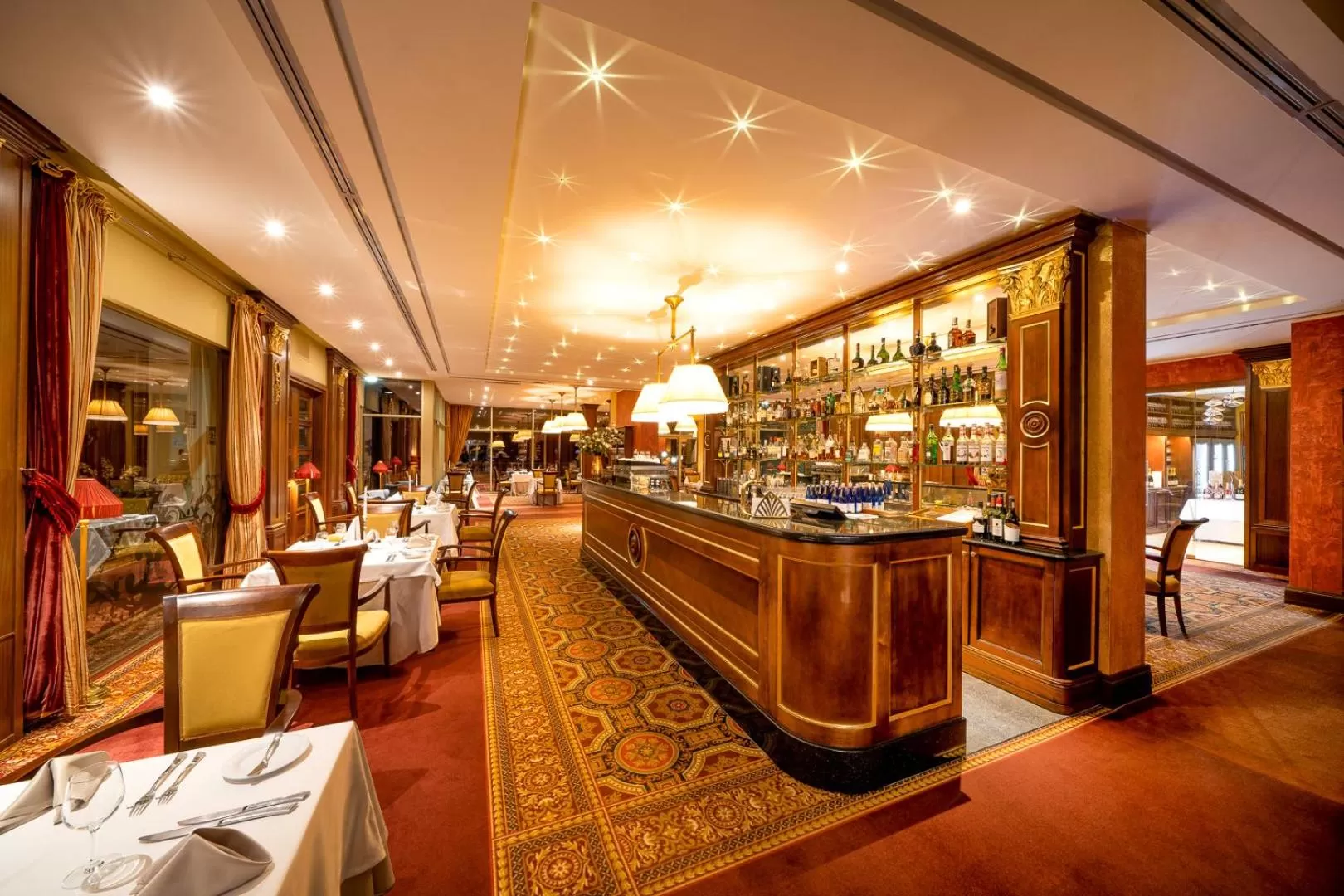 Restaurant/places to eat in Harmony Park Hotel & SPA