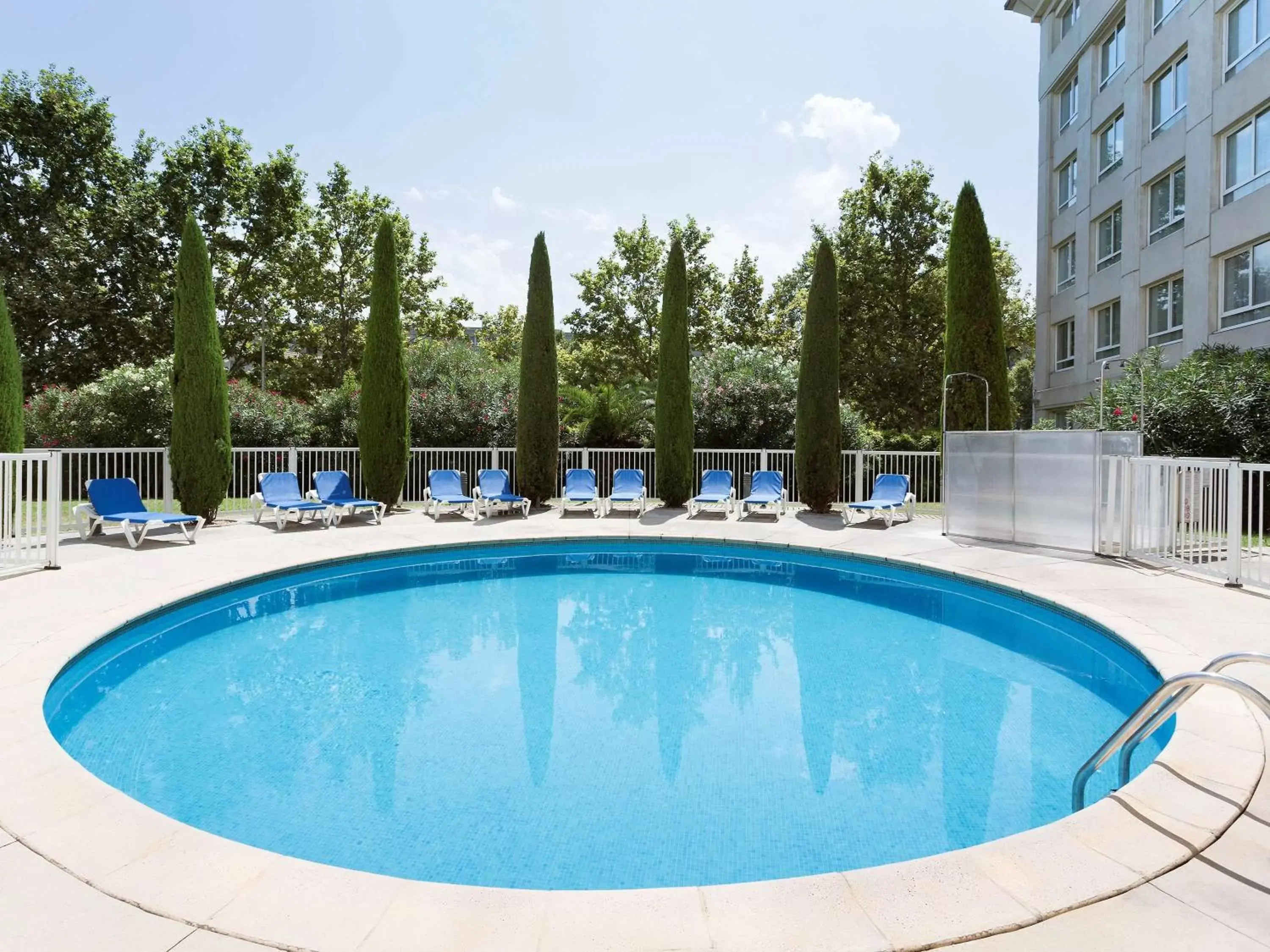 On site, Swimming Pool in Novotel Suites Montpellier Antigone