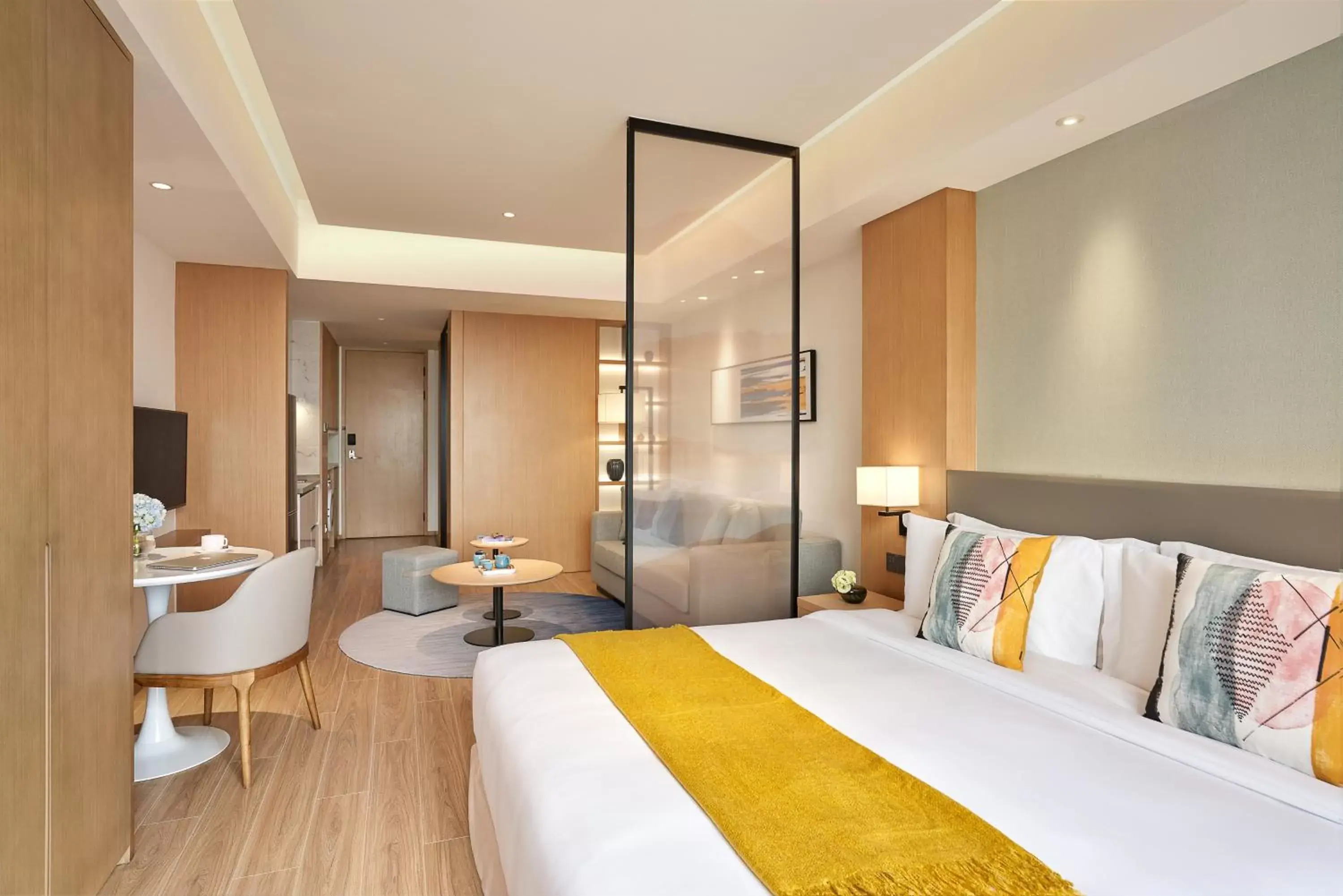 Photo of the whole room, Bed in Shama Serviced Apartments Zijingang Hangzhou