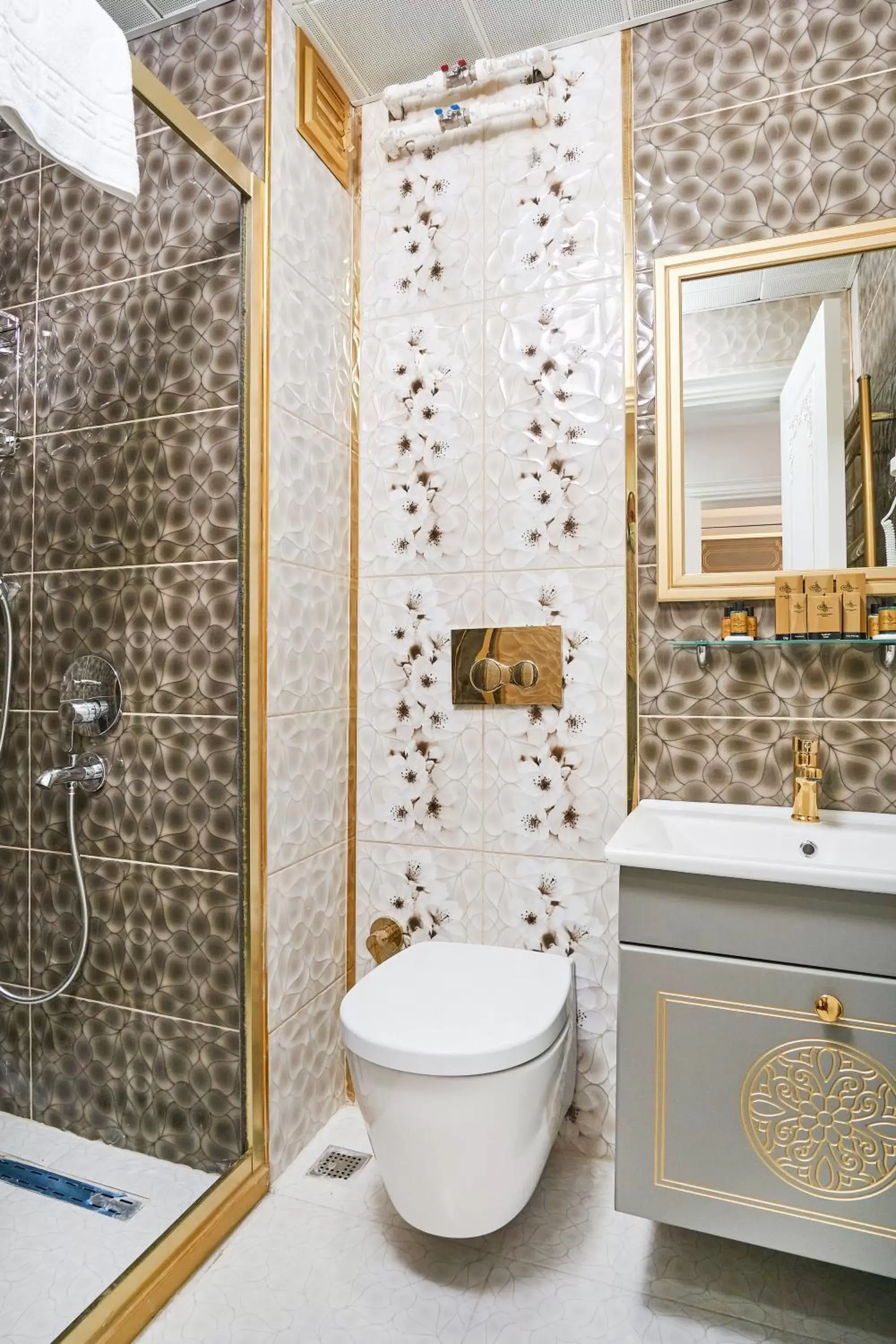 Bathroom in Sultan Suleyman Palace Hotel & Spa Bathroom in Sultan Suleyman Palace Hotel & Spa