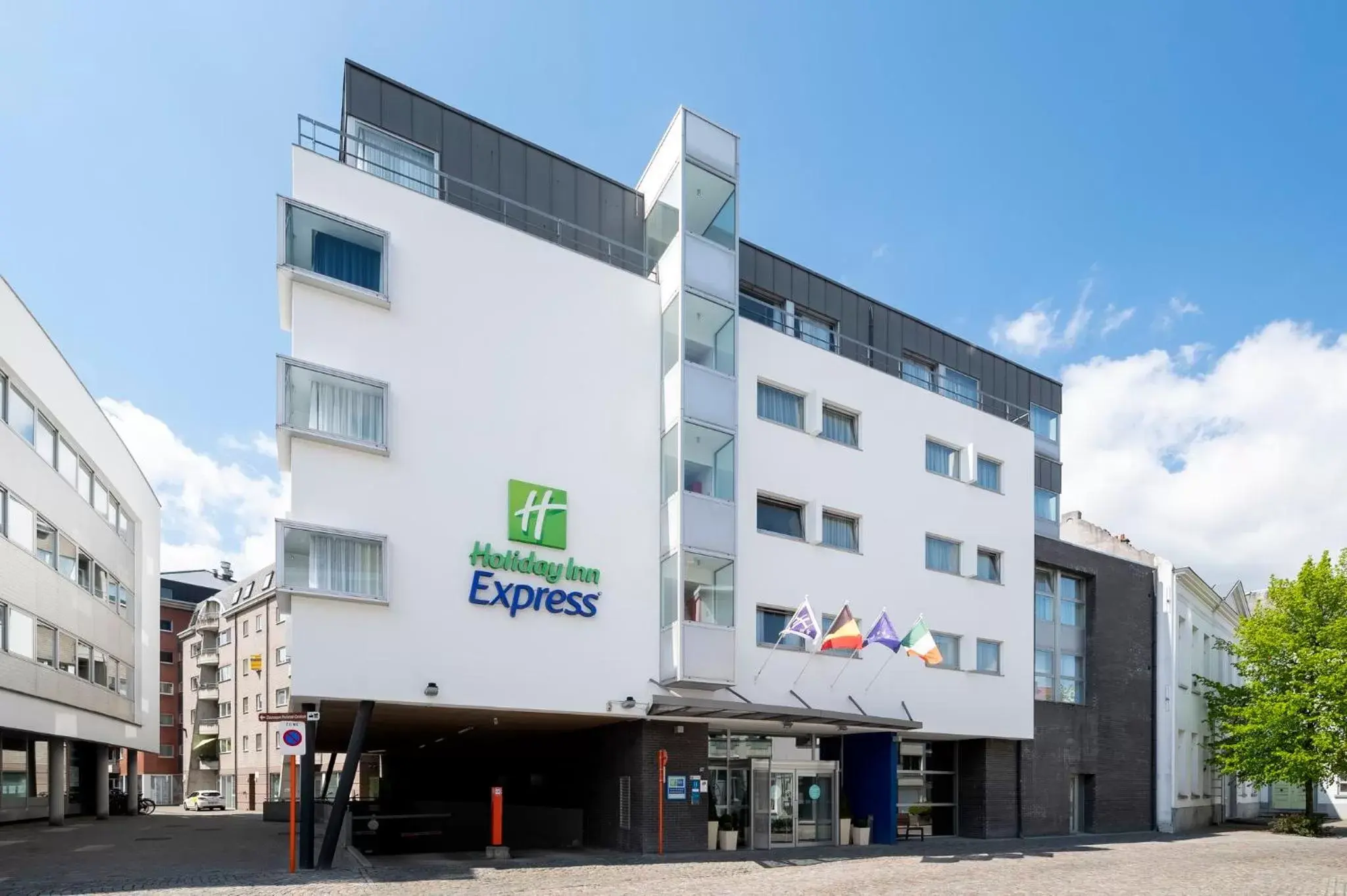 Property Building in Holiday Inn Express Mechelen City Centre, an IHG Hotel