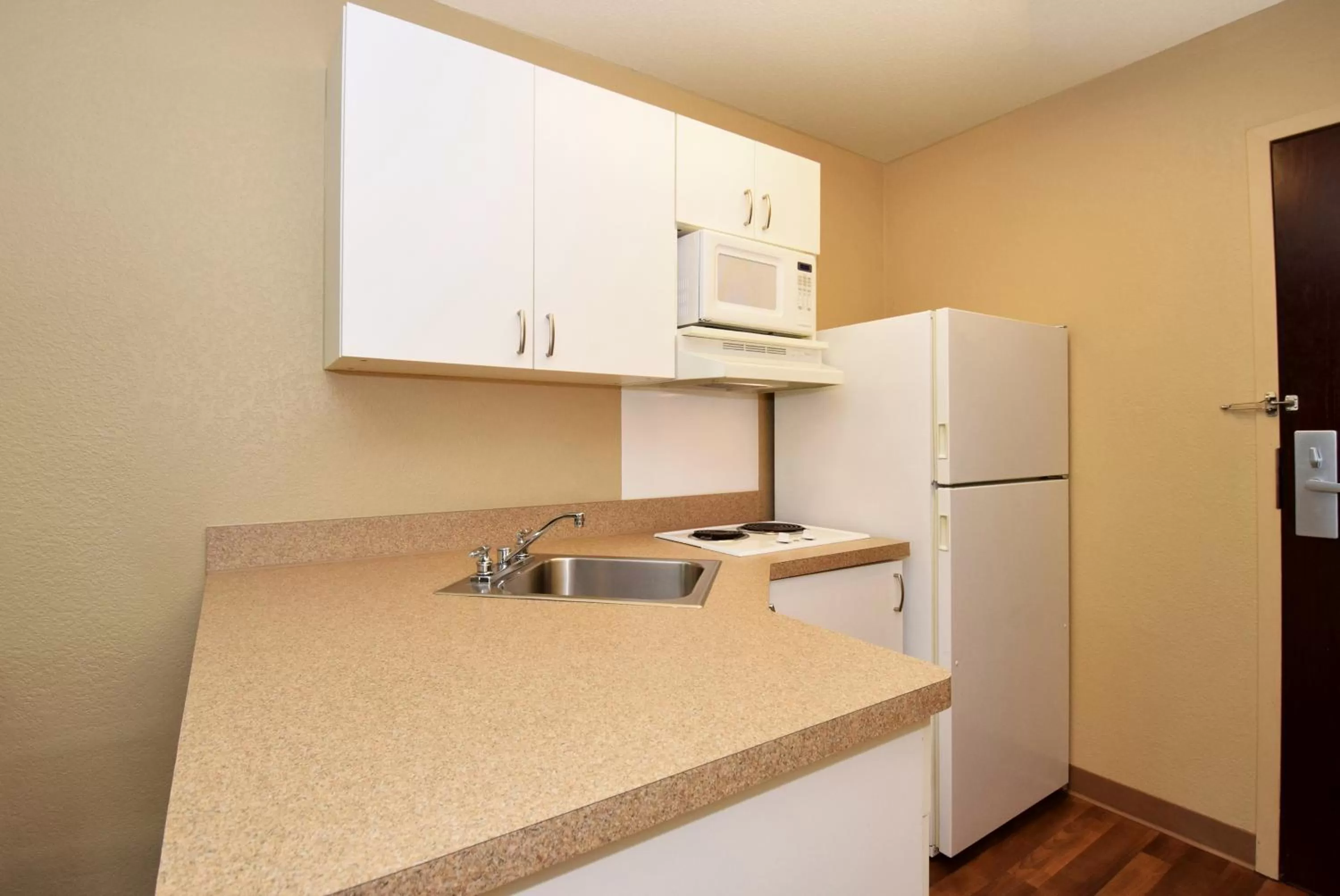 Kitchen or kitchenette in Extended Stay America Suites - Pittsburgh - Carnegie