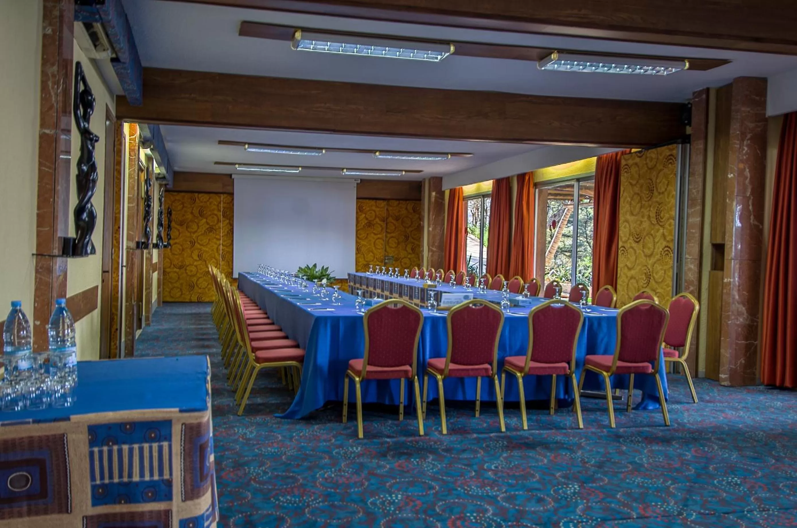 Business facilities in Hotel Jardin Savana Dakar