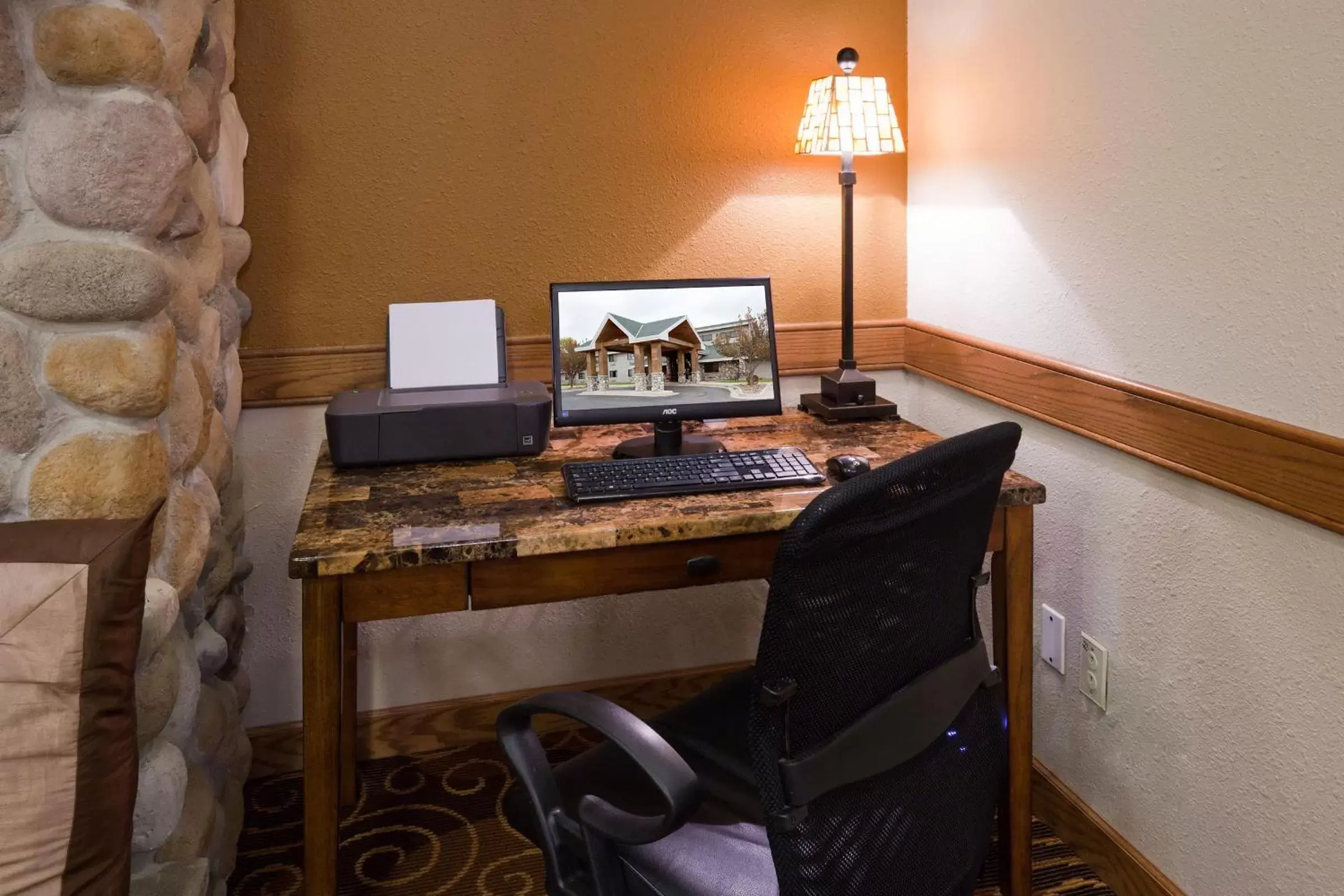 Business facilities, Business Area/Conference Room in AmericInn by Wyndham Austin