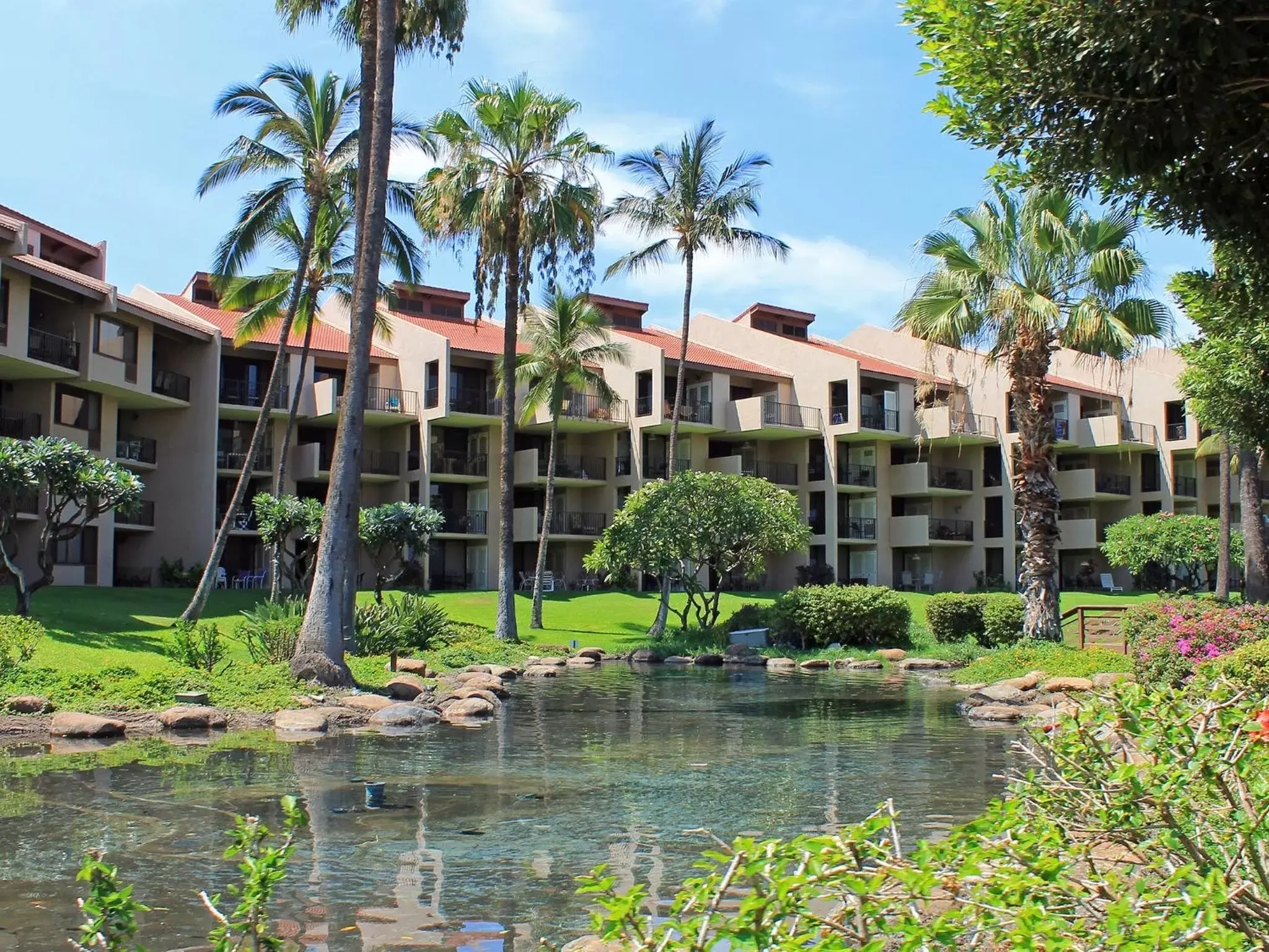 Facade/entrance, Property Building in Castle Kamaole Sands