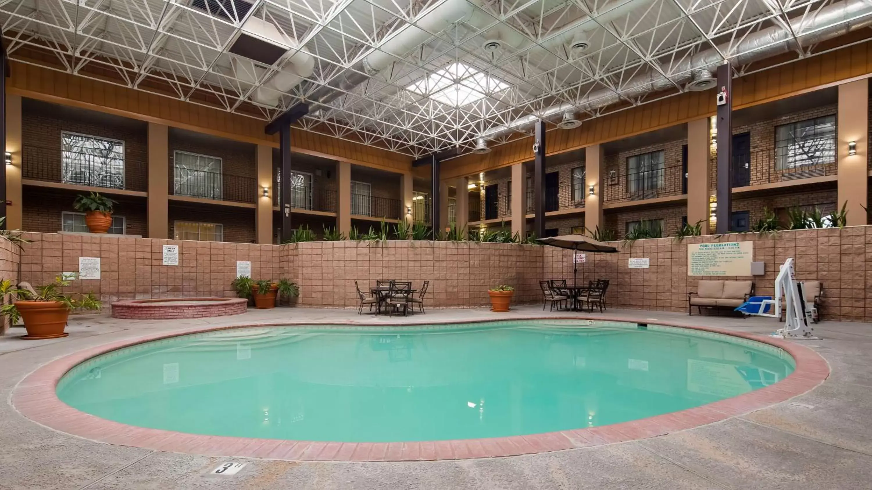 On site, Swimming Pool in Best Western of Alexandria Inn & Suites & Conference Center