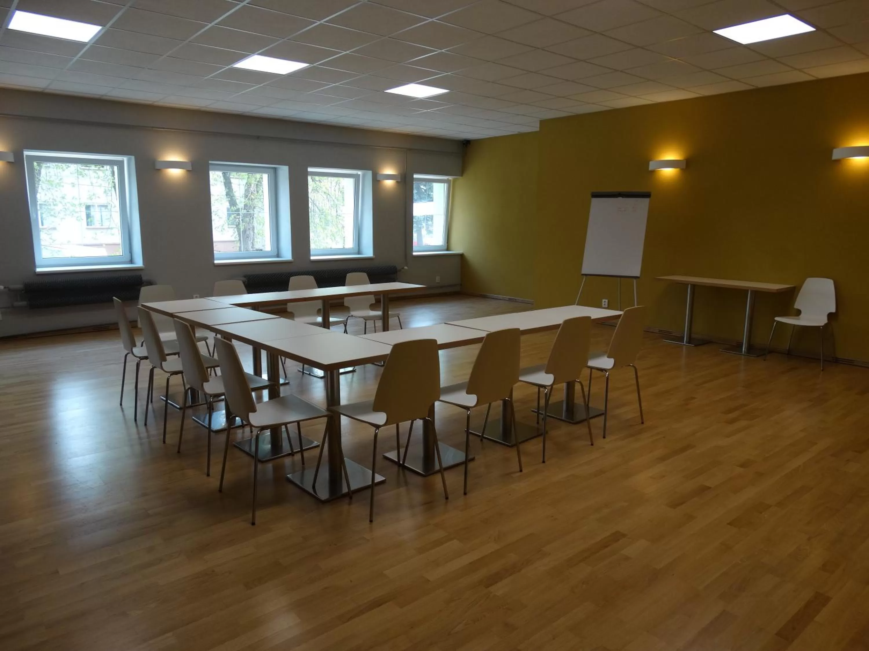 Business facilities in Hotel Forea