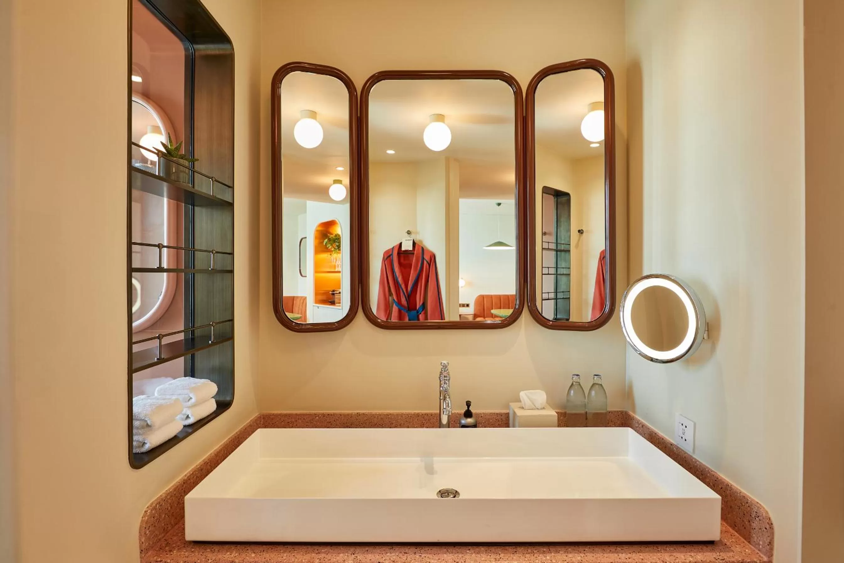 Bathroom in The Standard, Bangkok Mahanakhon