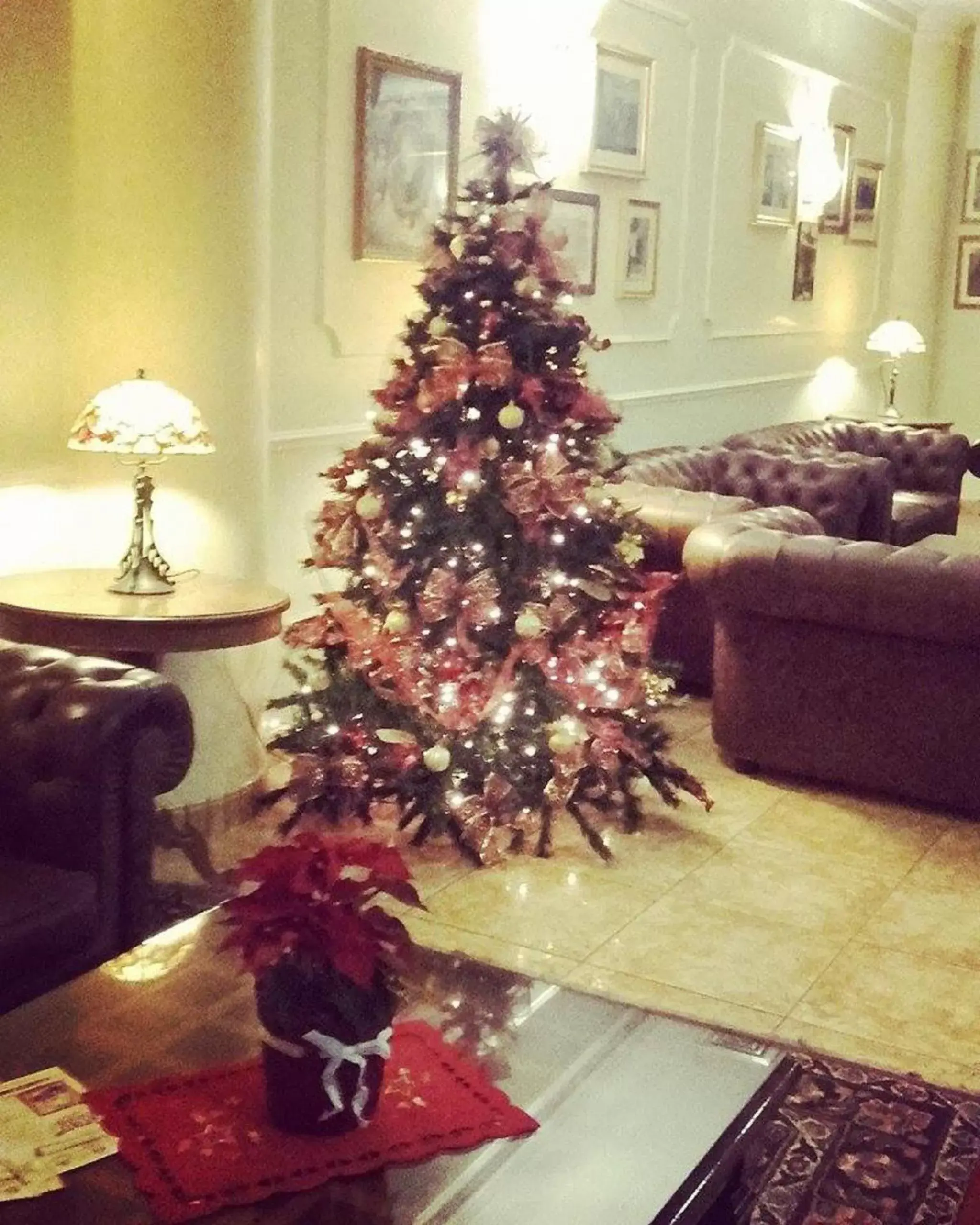 Communal lounge/ TV room, Seating Area in Grand Hotel degli Angeli