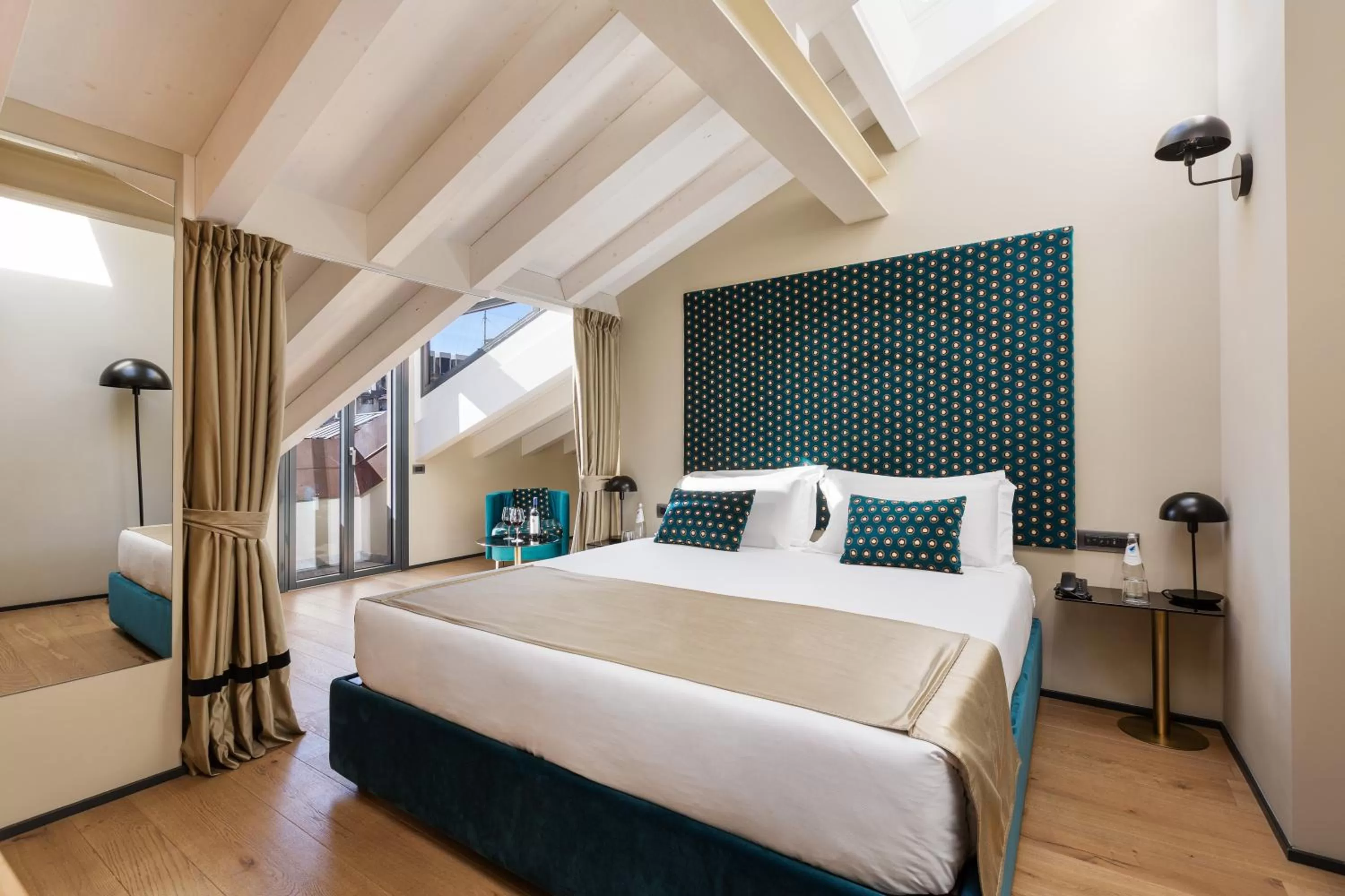Deluxe Double Room - single occupancy - Upper Floor in Speronari Suites