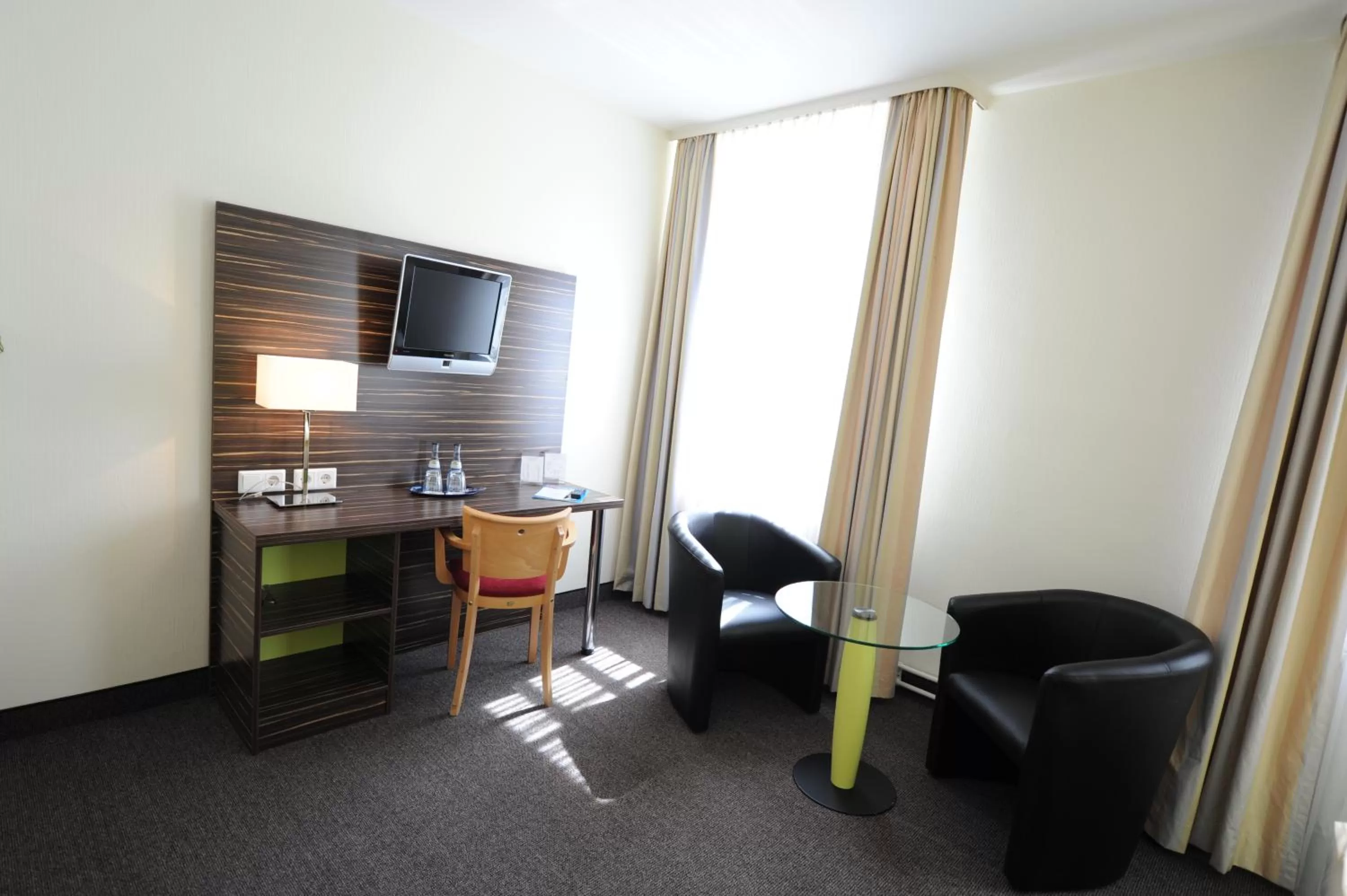 Seating area in Behringers City Hotel Nürnberg