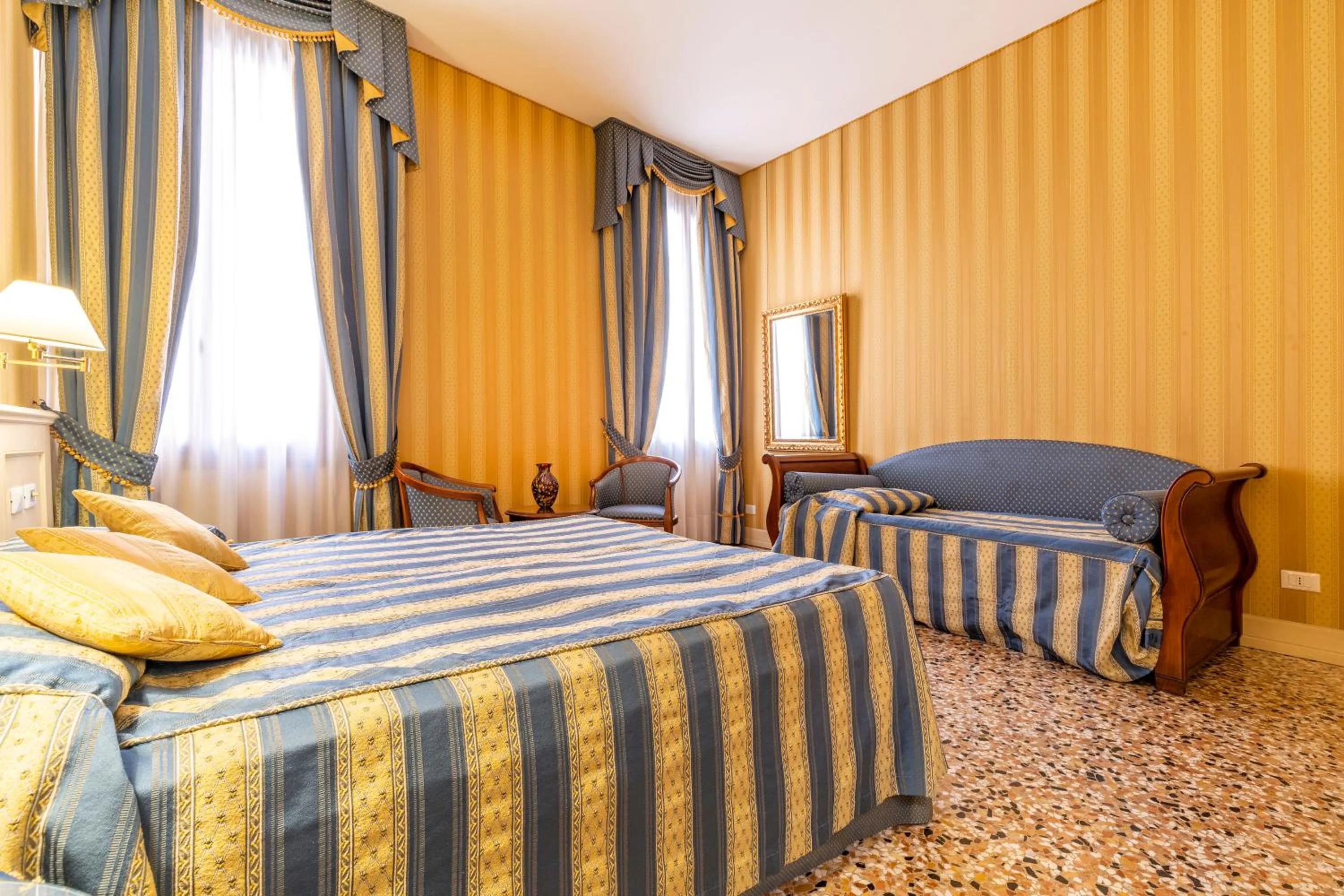 Photo of the whole room, Bed in Hotel Bella Venezia