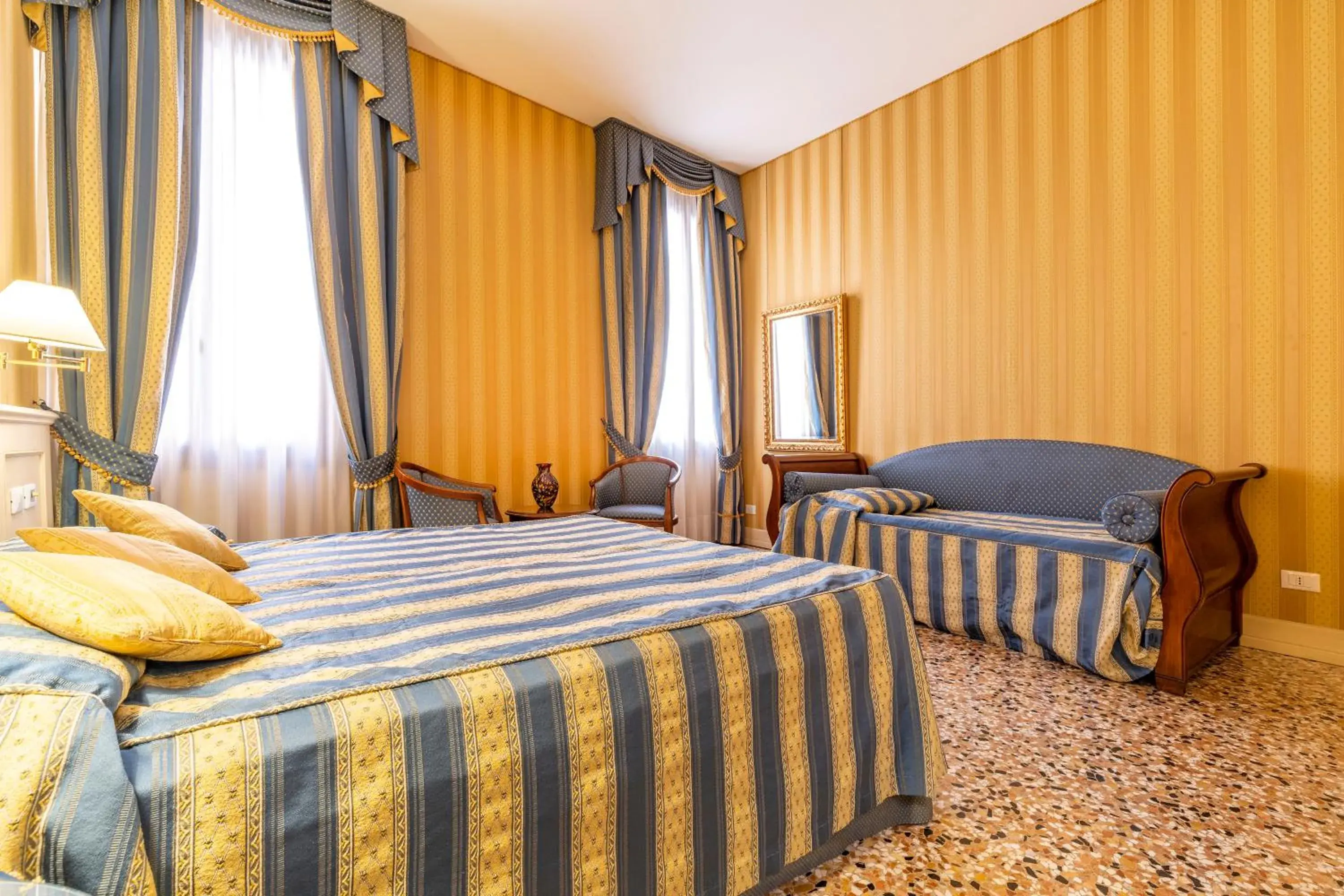 Photo of the whole room, Bed in Hotel Bella Venezia