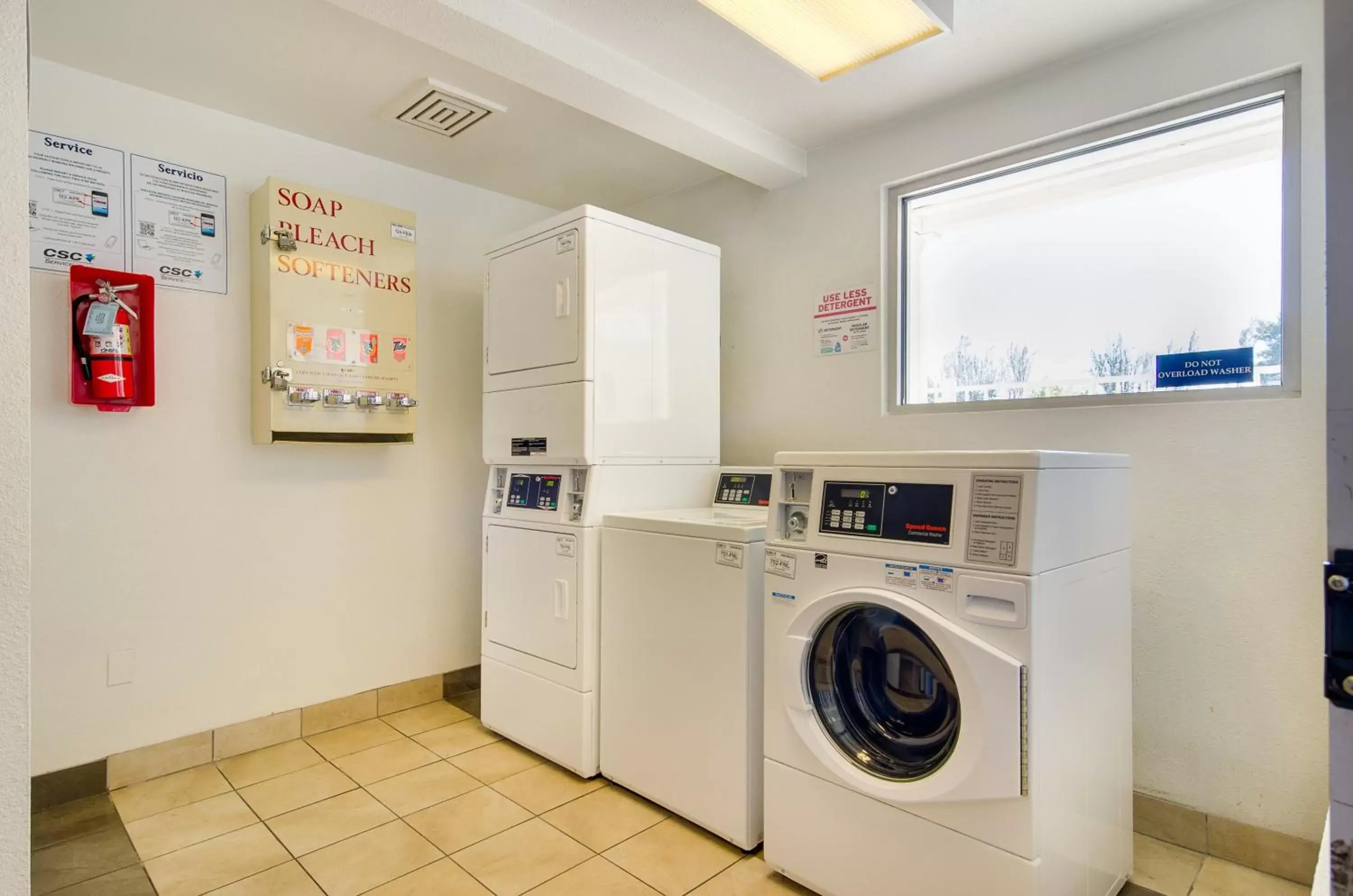 Other, Kitchen/Kitchenette in Motel 6-Tacoma, WA - Fife